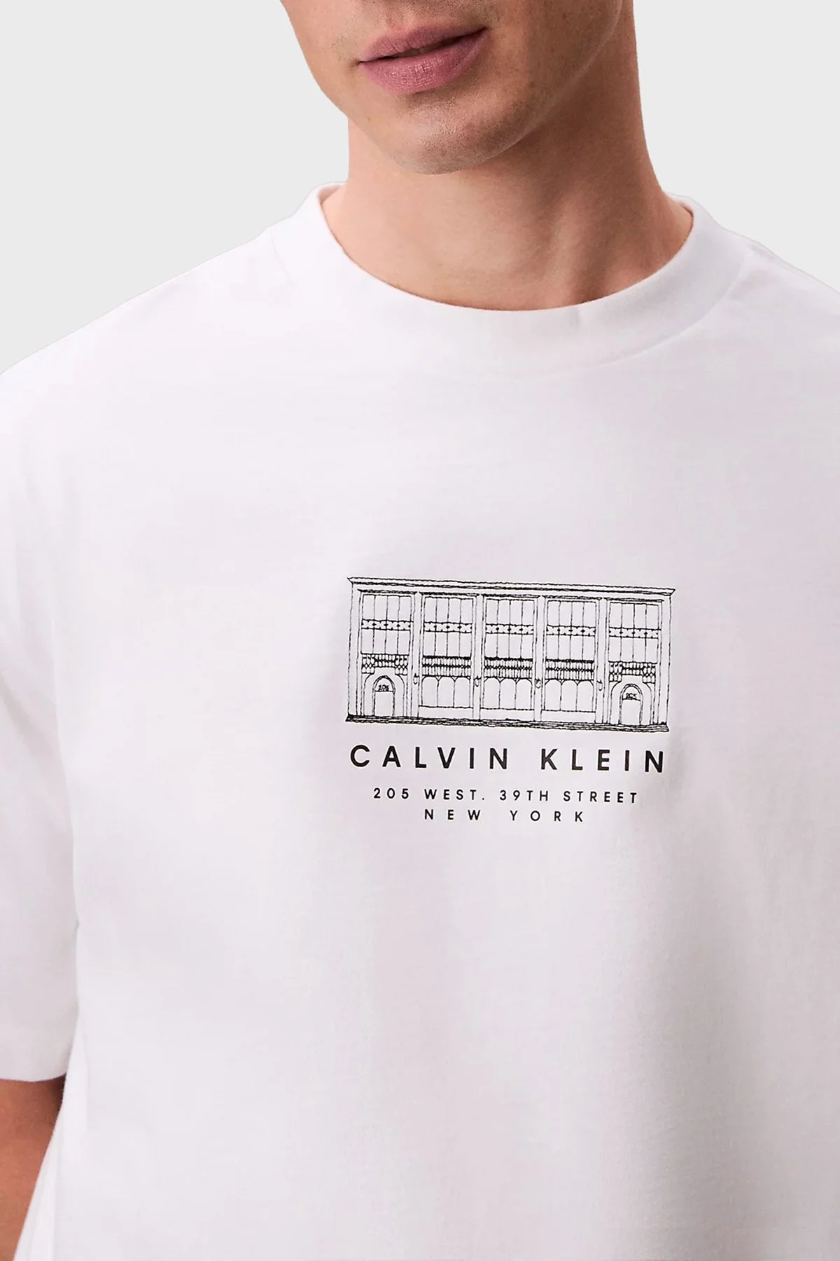 Calvin Klein % 100 Pamuk Relaxed Fit Logolu Bisiklet Yaka LV04RF823GYAF Erkek T Shirt LV04RF823G YAF BEYAZ - 4