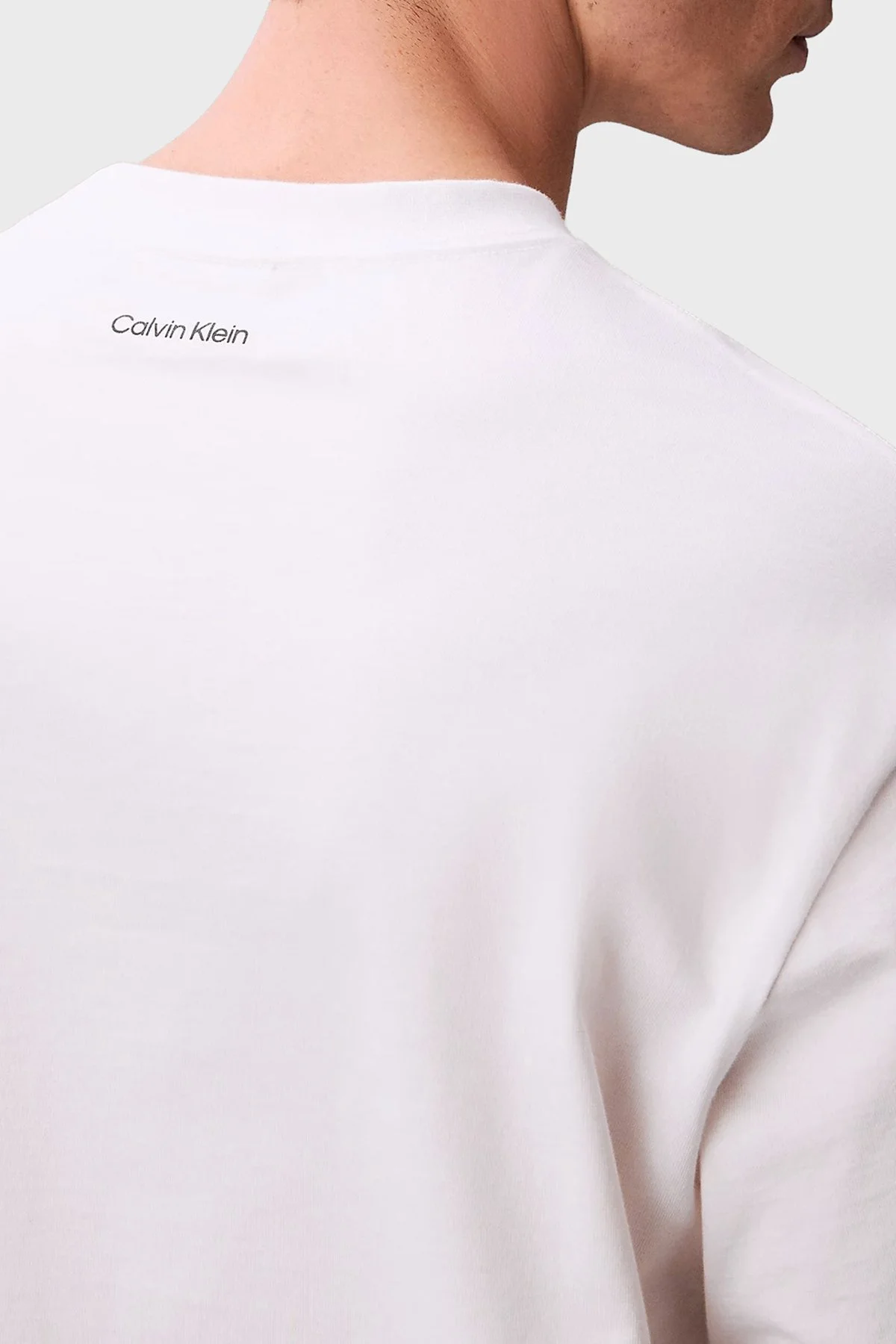 Calvin Klein % 100 Pamuk Relaxed Fit Logolu Bisiklet Yaka LV04RF823GYAF Erkek T Shirt LV04RF823G YAF BEYAZ - 5