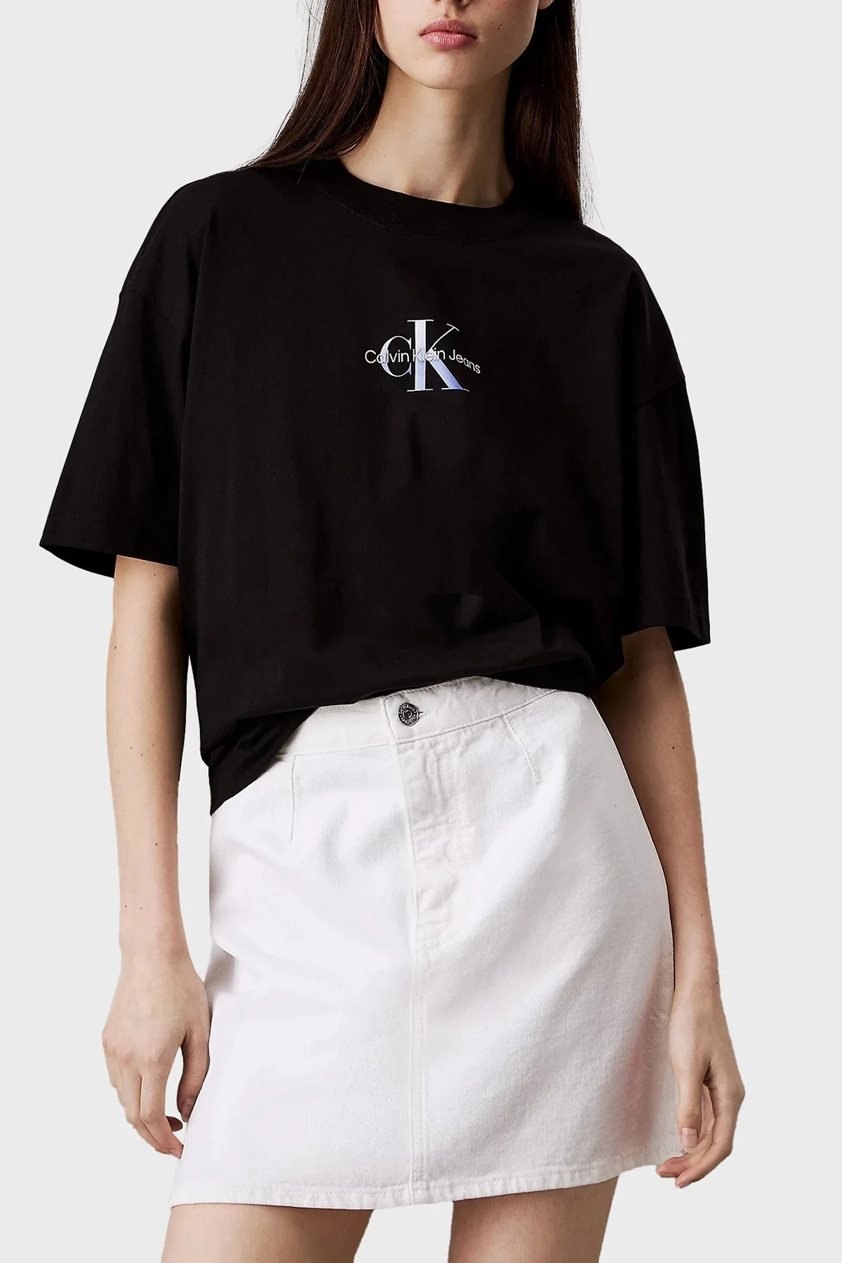 Calvin Klein % 100 Pamuk Relaxed Fit Logolu J20J225521BEH Bayan T Shirt J20J225521 BEH SİYAH - 5