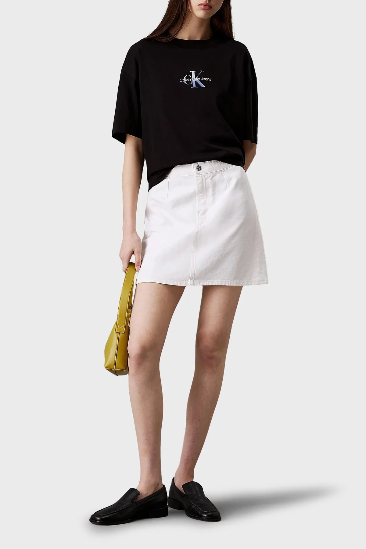 Calvin Klein % 100 Pamuk Relaxed Fit Logolu J20J225521BEH Bayan T Shirt J20J225521 BEH SİYAH - 8