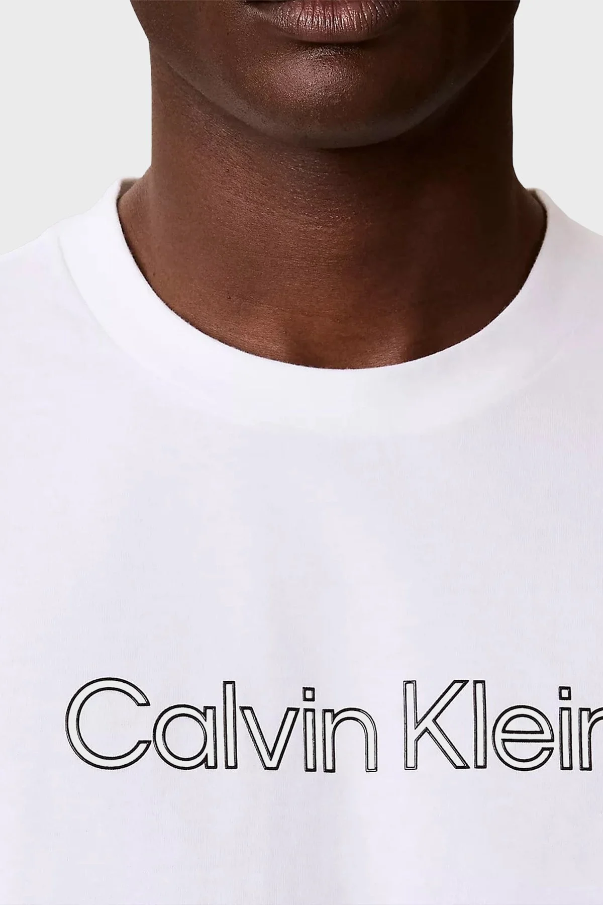 Calvin Klein % 100 Pamuk Relaxed Fit Logolu LV04LG812GYAF Erkek T Shirt LV04LG812G YAF BEYAZ - 3