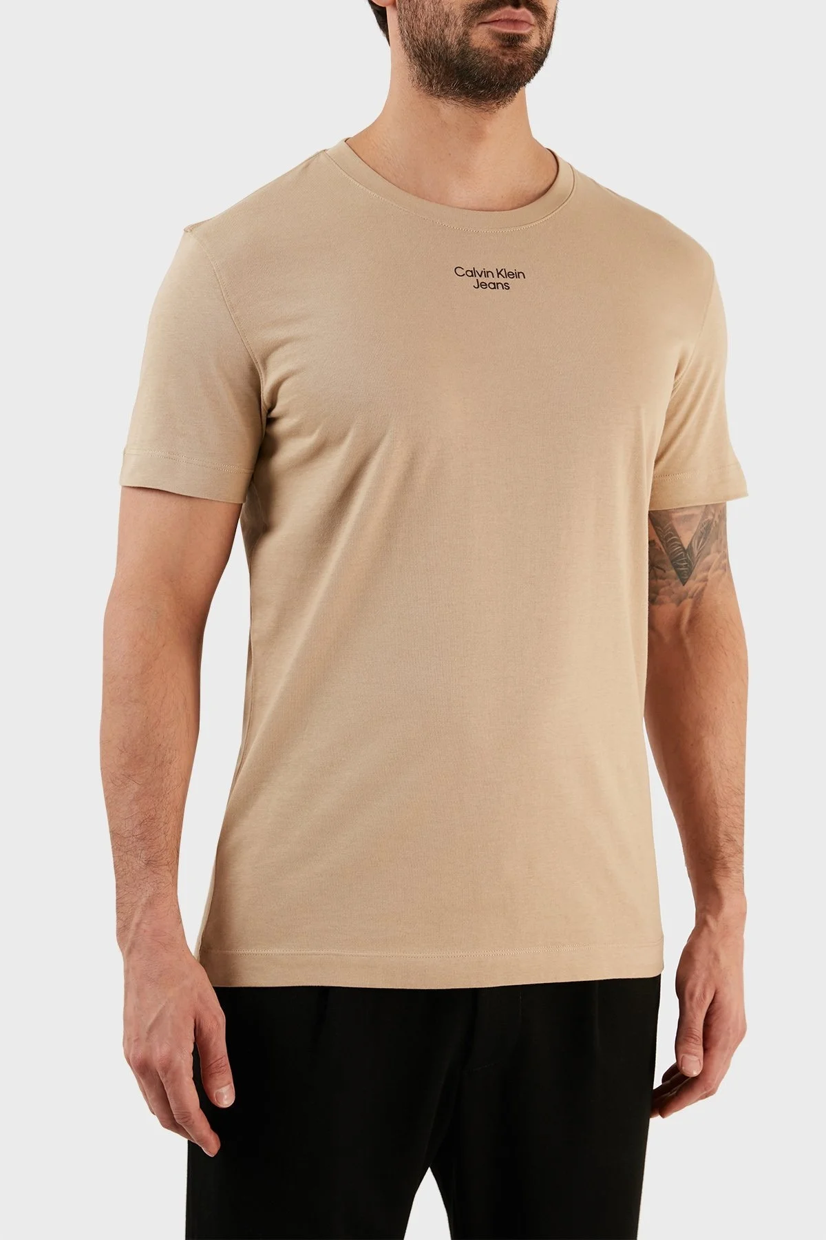 Calvin Klein % 100 Pamuk Slim Fit Bisiklet Yaka Erkek T Shirt J30J320595 PF2 BEJ - 3