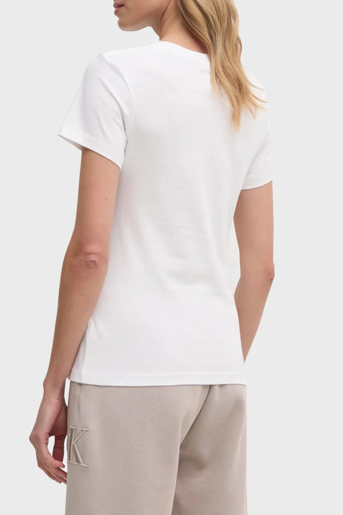 Calvin Klein % 100 Pamuk Slim Fit Bisiklet Yaka J20J224990YAF Bayan T Shirt J20J224990 YAF BEYAZ - 8