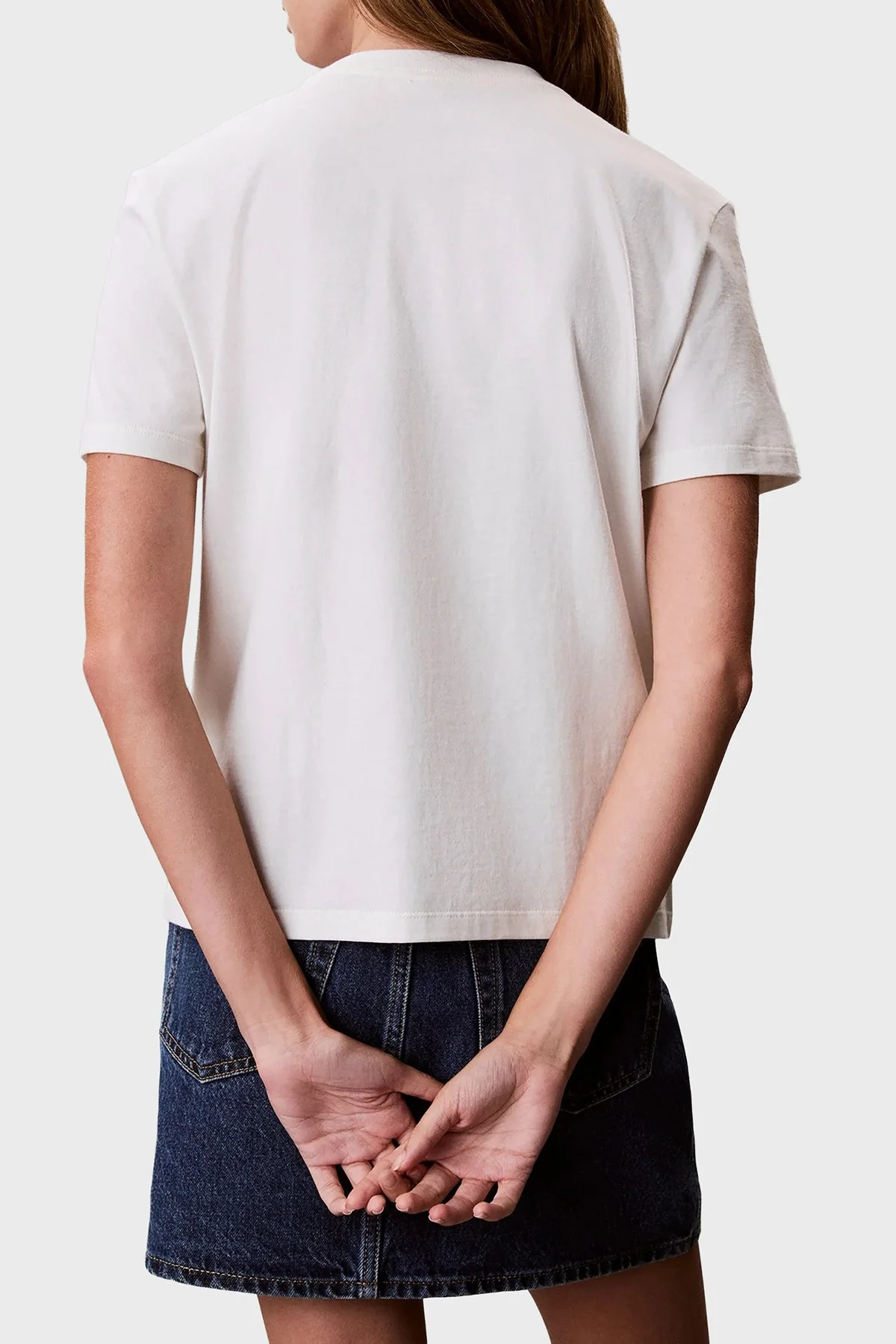 Calvin Klein % 100 Pamuk Slim Fit Bisiklet Yaka LV047G806GYAS Kadın T Shirt LV047G806G YAS Krem - 3