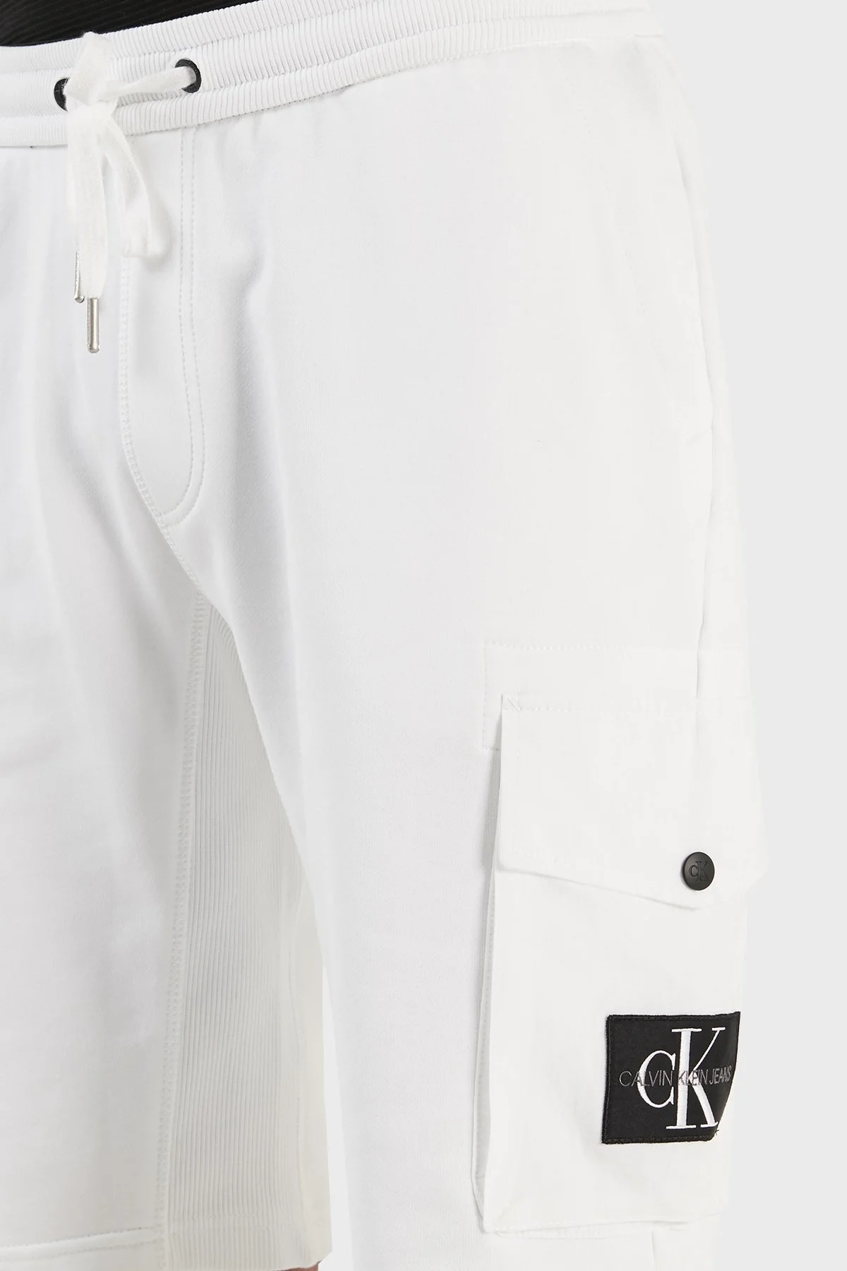 Calvin Klein % 100 Pamuk Slim Fit Diz Boyu J30J323140YAF Erkek Short J30J323140 YAF BEYAZ - 5
