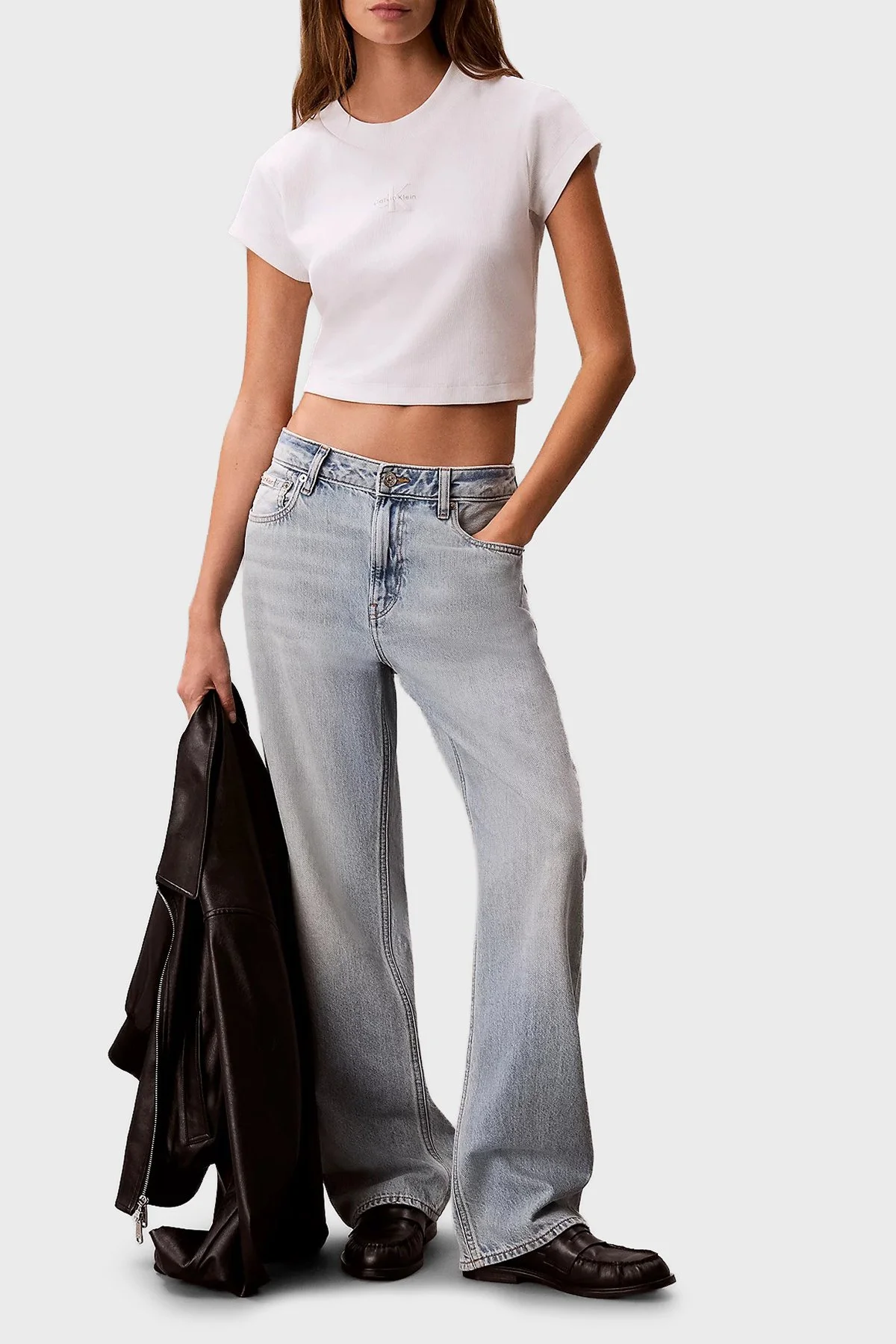 Calvin Klein % 100 Pamuk Straight Fit Düşük Bel Jeans LV047G797G1XO Kadın Kot Pantolon LV047G797G 1XO AÇIK MAVİ - 2