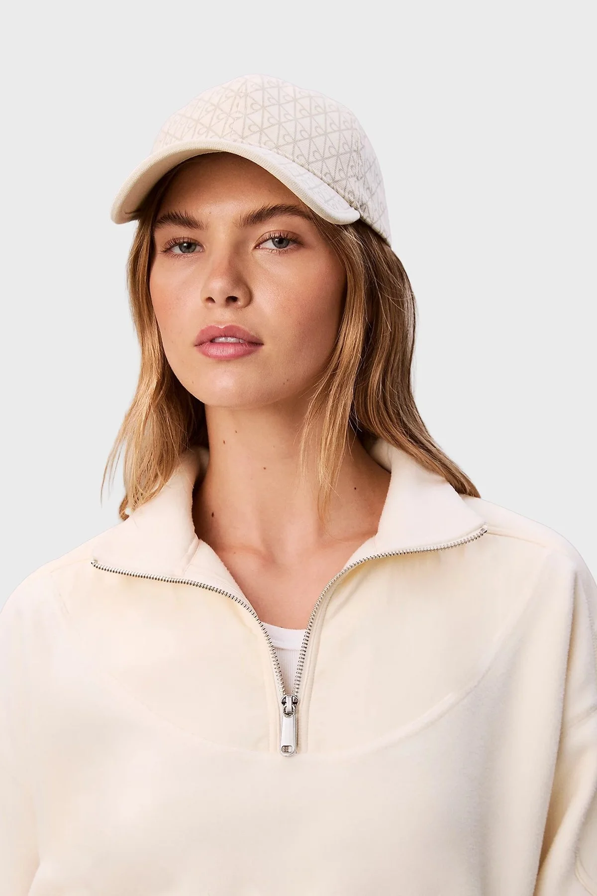 Calvin Klein % 100 Pamuk Tamamı Logolu LV04F5036G2XB Bayan Şapka LV04F5036G 2XB EKRU - 2