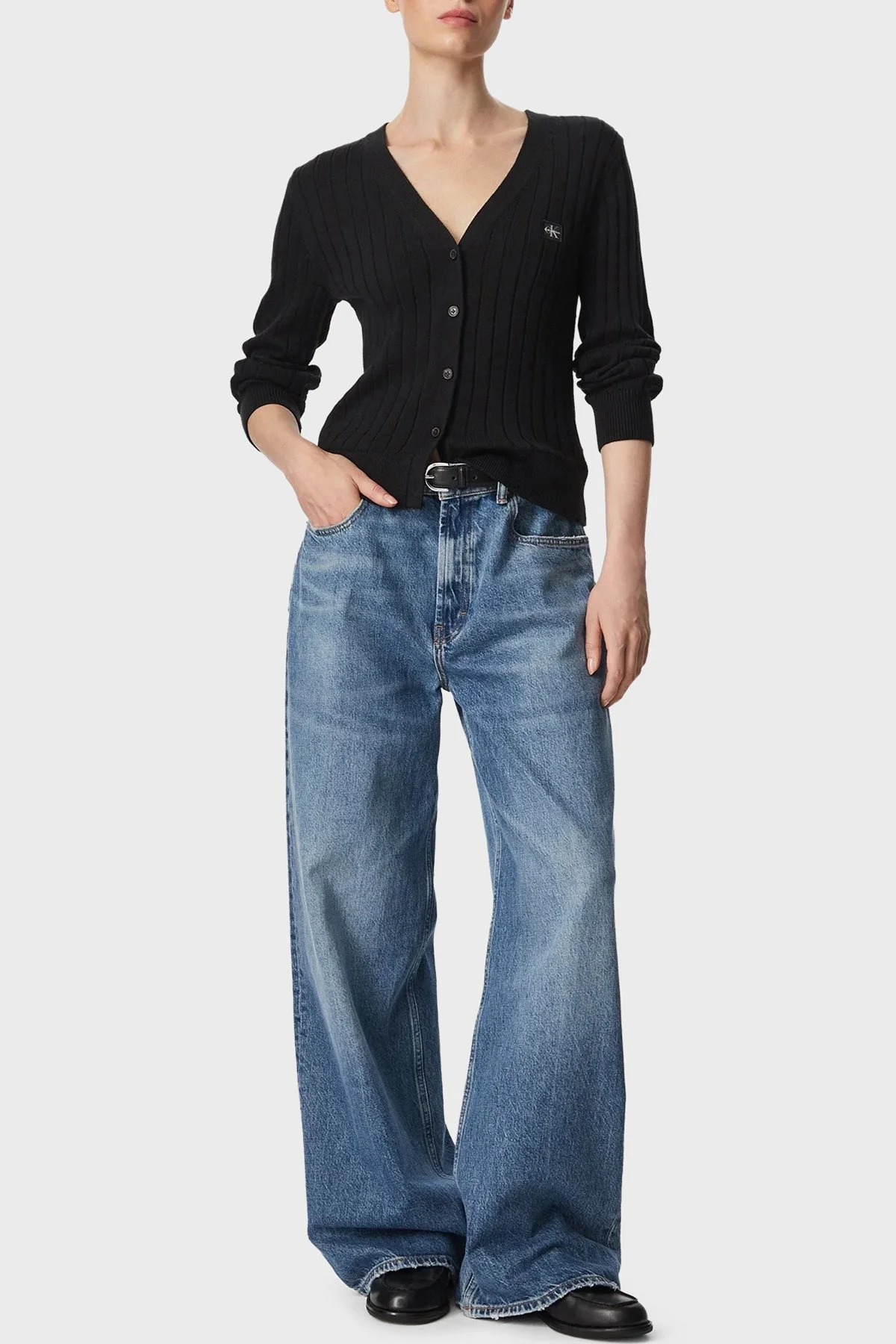 Calvin Klein % 100 Pamuk V Yaka Düğmeli LV047H305GUB1 Kadın Kazak LV047H305G UB1 Siyah - 2