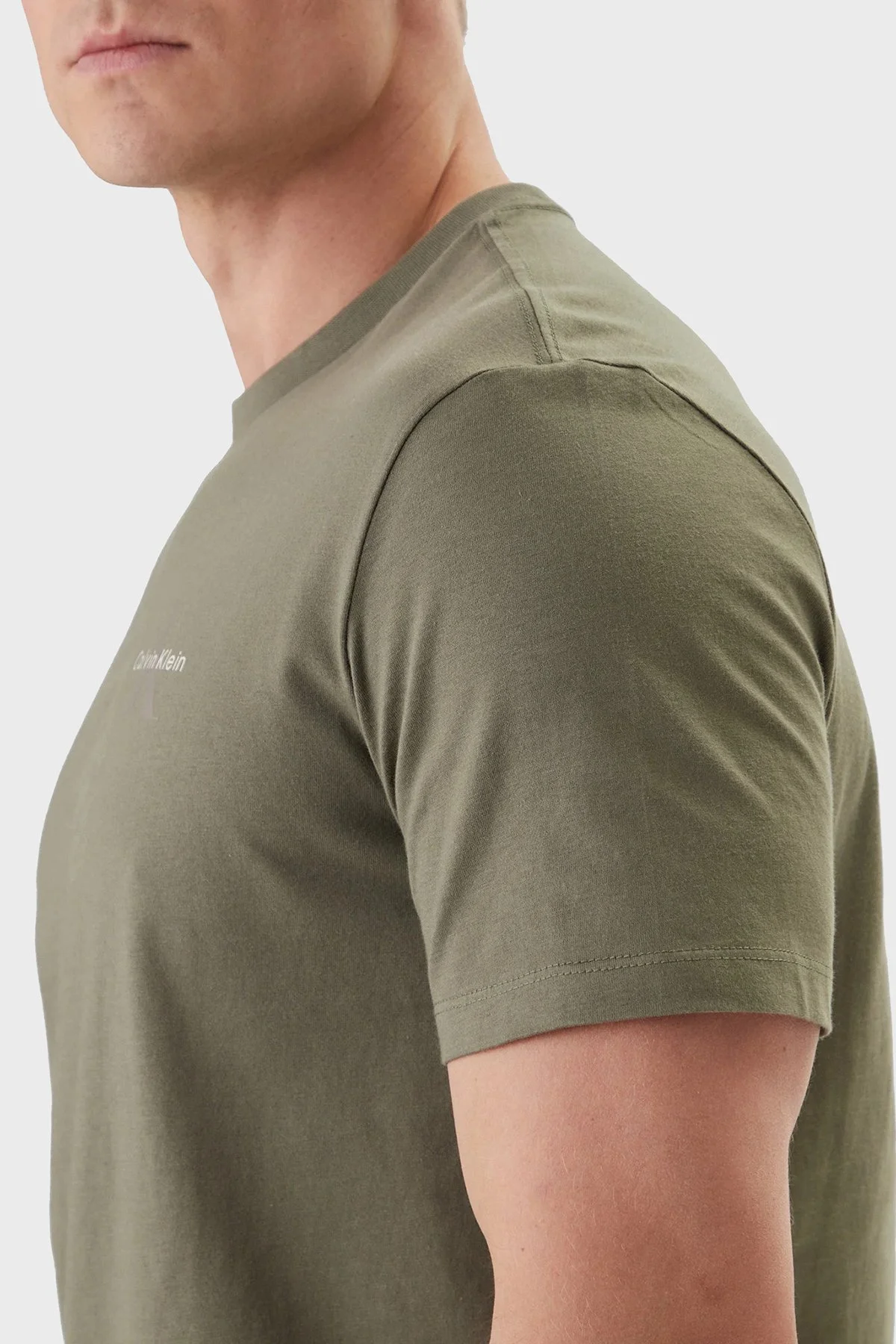 Calvin Klein % 100 Pamuklu Logolu Bisiklet Yaka LV04RF278GLDY Erkek T Shirt LV04RF278G LDY HAKİ - 5