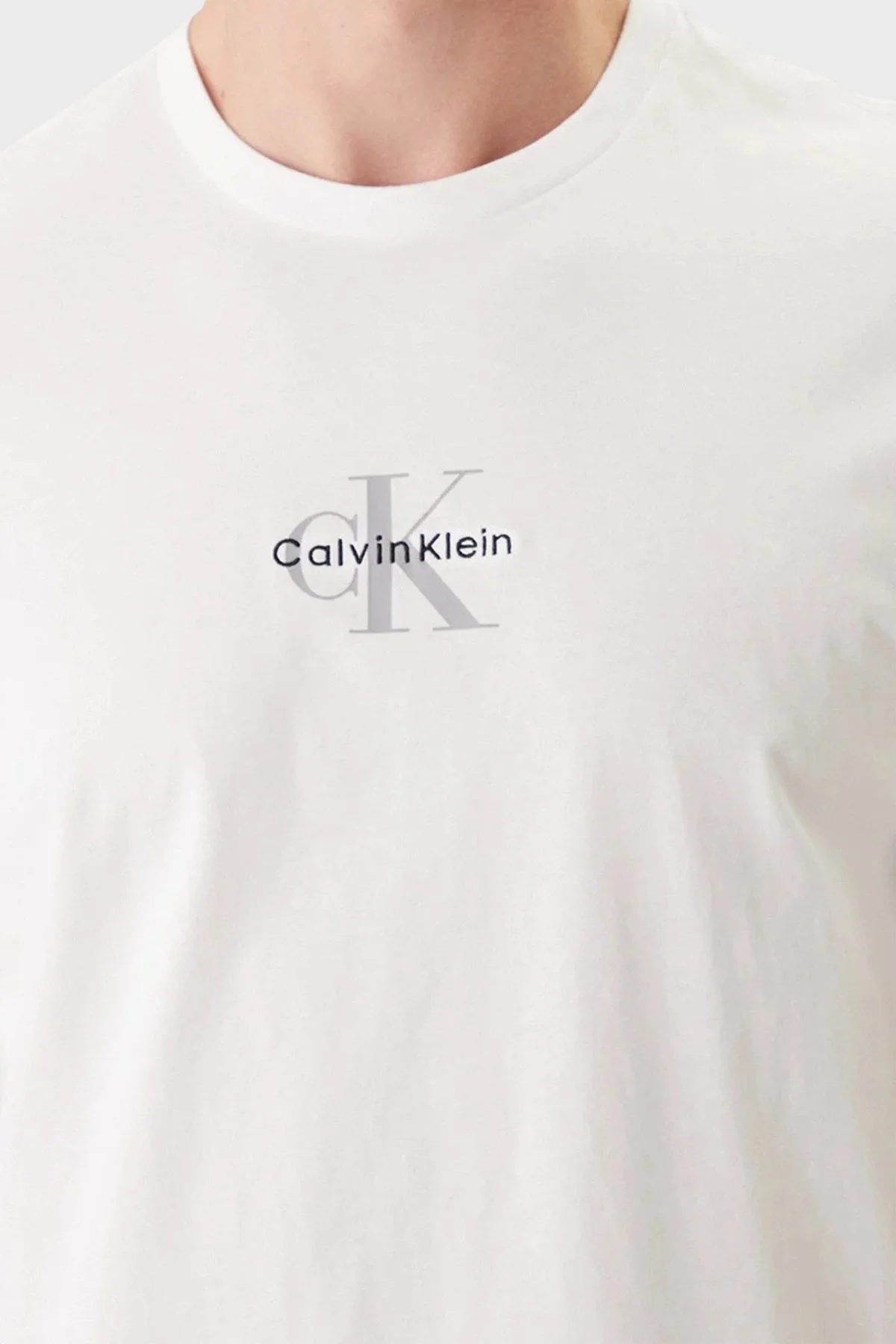 Calvin Klein % 100 Pamuklu Regular Fit Logolu Bisiklet Yaka Erkek T Shirt LV04RB866G YAF BEYAZ - 4