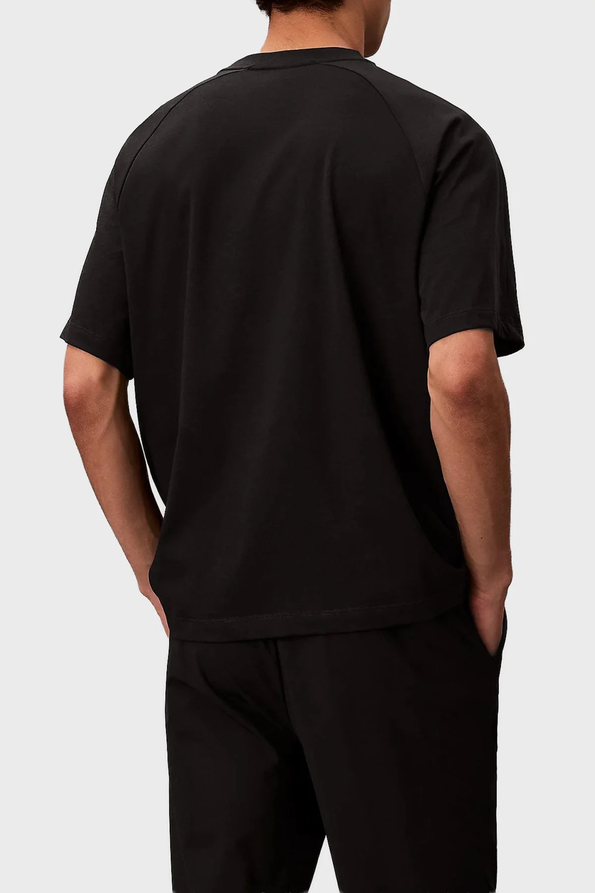 Calvin Klein % 100 Pamuklu Regular Fit Logolu Bisiklet Yaka LVGMS6K112UB1 Erkek T Shirt LVGMS6K112 UB1 SİYAH - 3