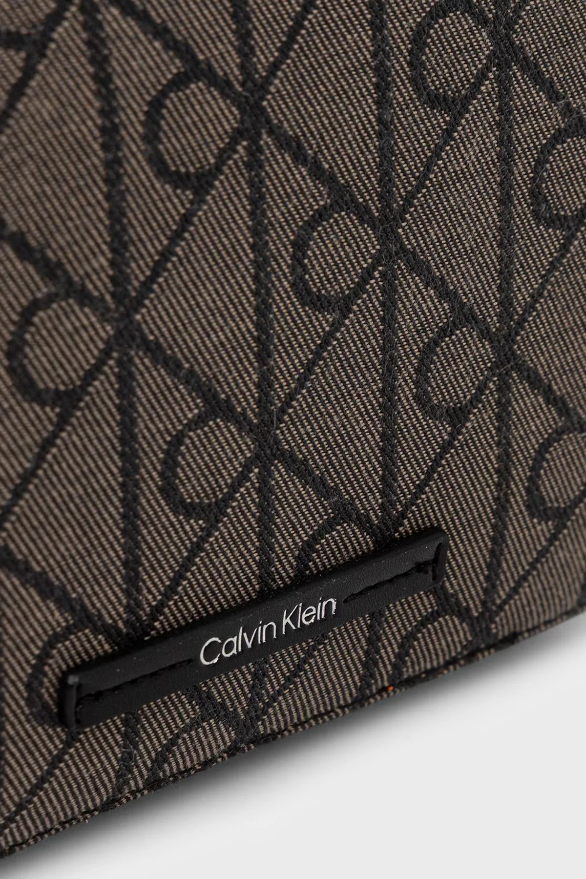Calvin Klein 4G Logolu Ayarlanabilir Askılı LV04F3533G7UL Kadın Çanta LV04F3533G 7UL BEJ-SİYAH - 6