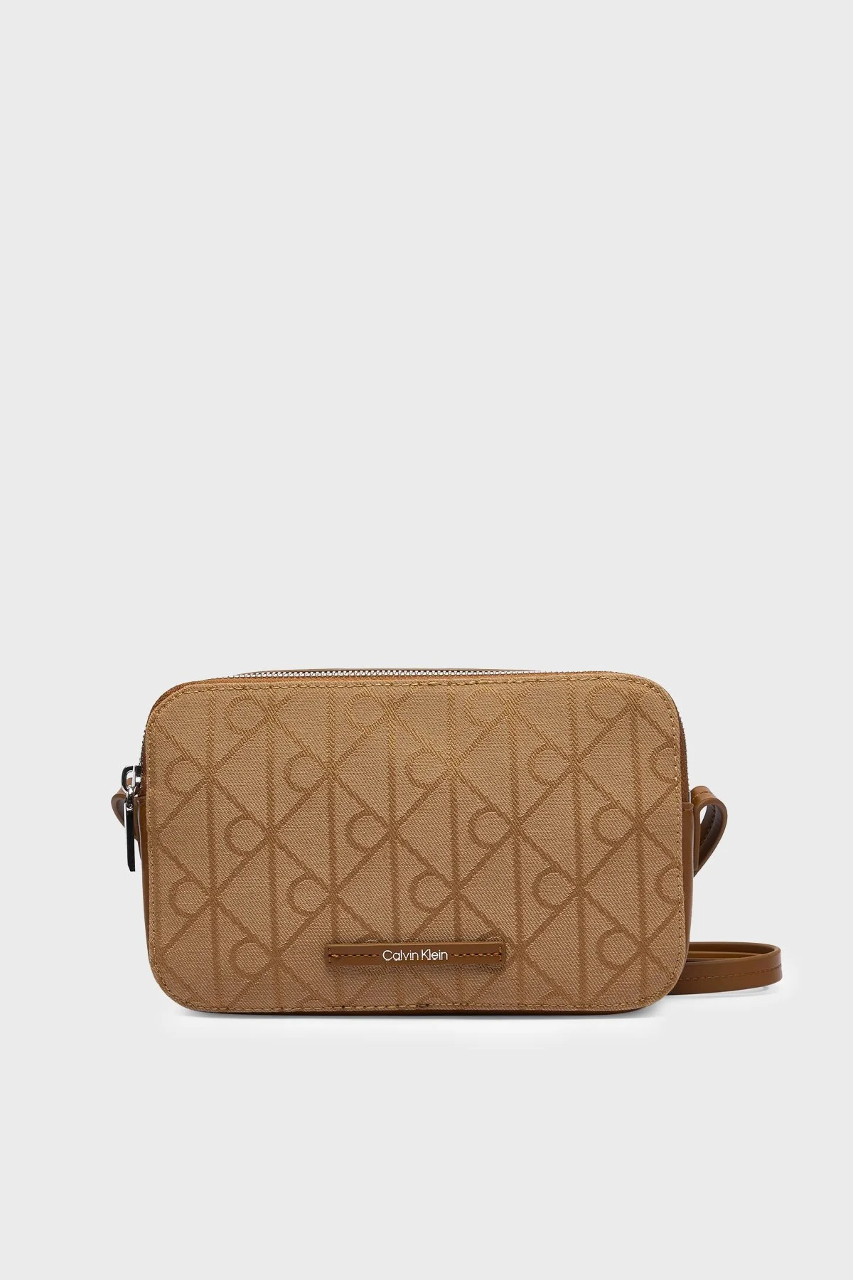 Calvin Klein 4G Logolu Ayarlanabilir Askılı LV04F3533G8DZ Kadın Çanta LV04F3533G 8DZ CAMEL - 1