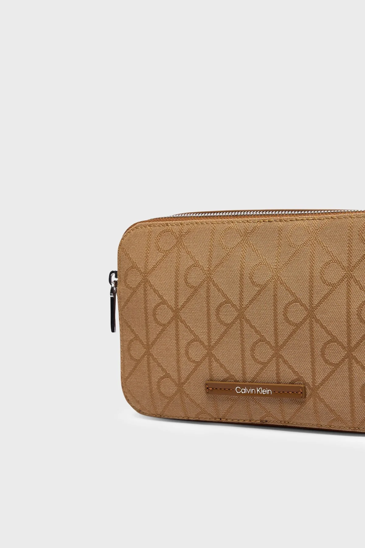 Calvin Klein 4G Logolu Ayarlanabilir Askılı LV04F3533G8DZ Kadın Çanta LV04F3533G 8DZ CAMEL - 6