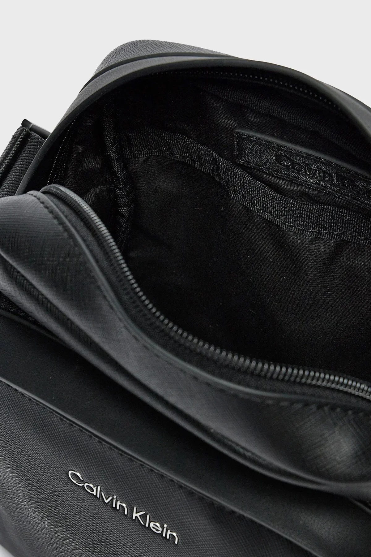 Calvin Klein Ayarlanabilir Askılı K50K511863BEH Erkek Çanta K50K511863 BEH SİYAH - 5