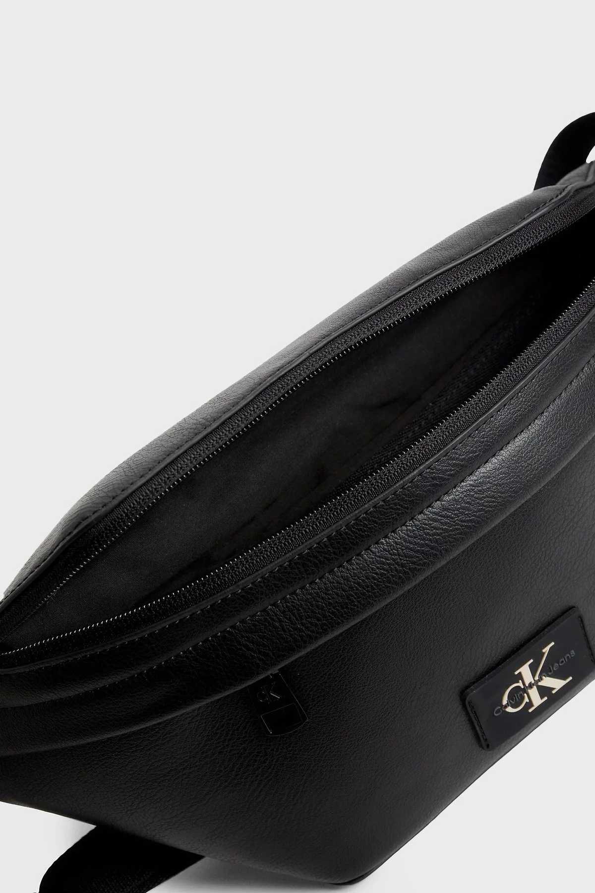 Calvin Klein Ayarlanabilir Askılı Logolu Cepli K50K510697BDS Erkek Bel Çantası K50K510697 BDS SİYAH - 5