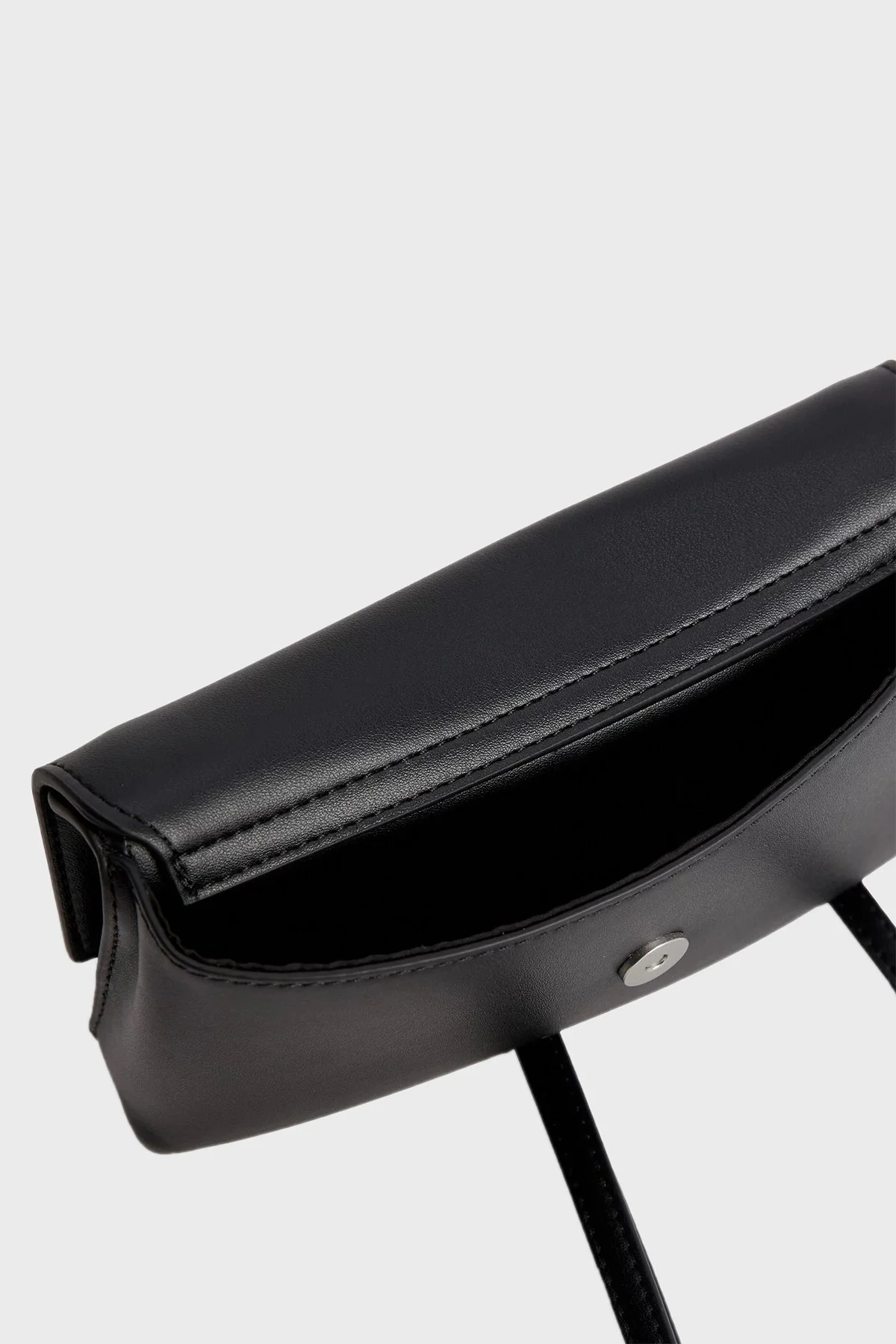 Calvin Klein Ayarlanabilir Omuz Askılı K60K6105790GJ Bayan Çanta K60K610579 0GJ SİYAH - 4