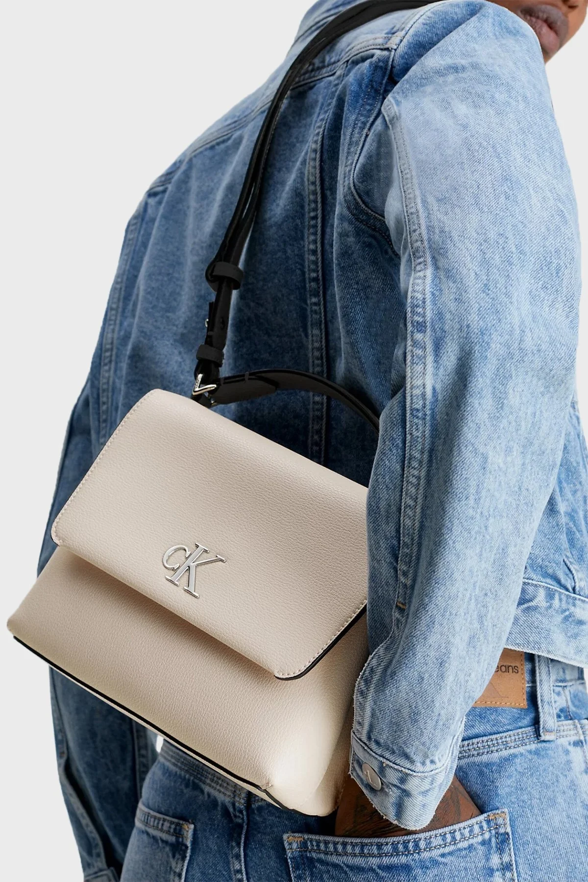 Calvin Klein Ayarlanabilir Omuz Askılı K60K610684TGE Bayan Çanta K60K610684 TGE BEJ - 3