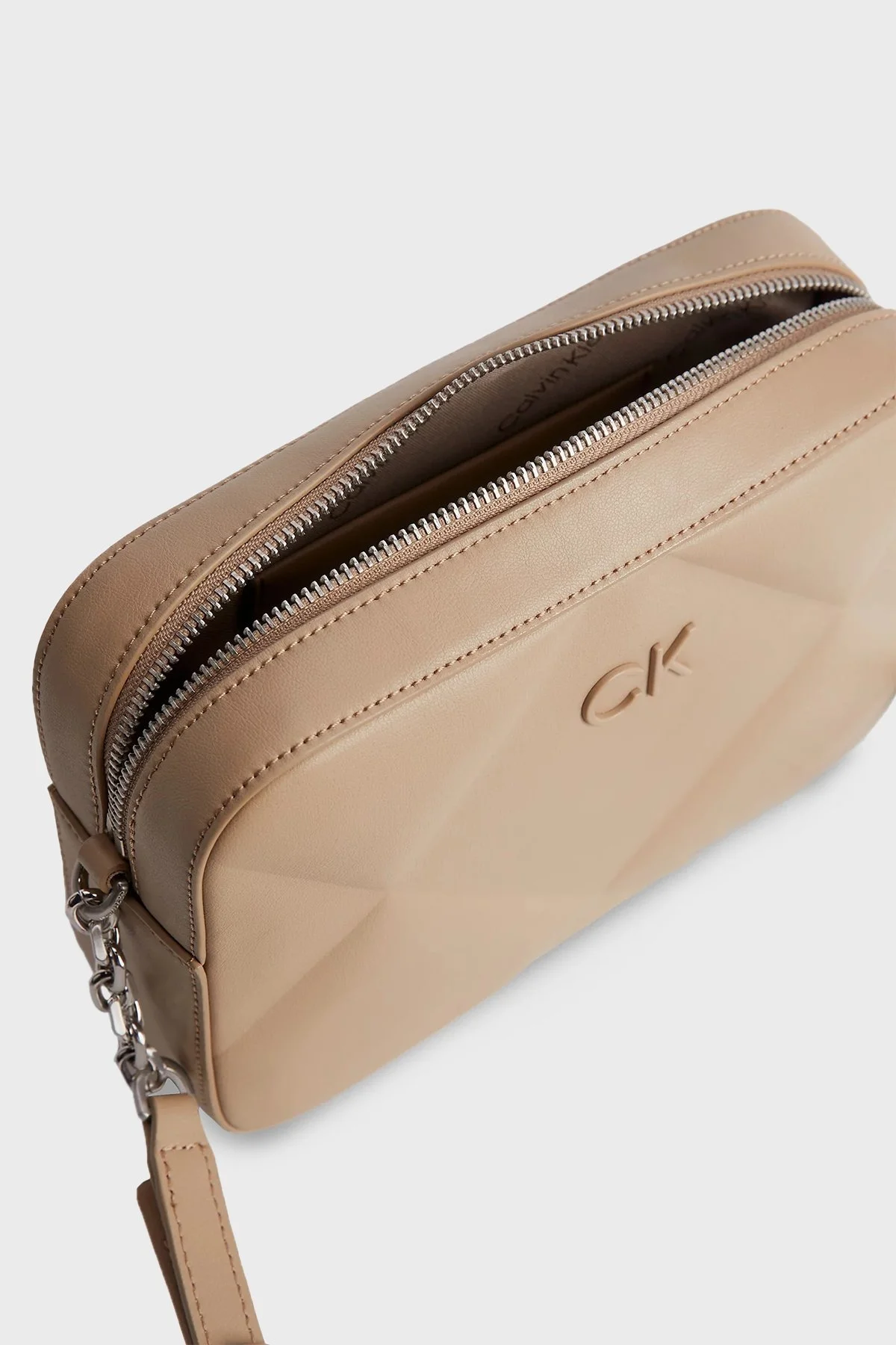 Calvin Klein Ayarlanabilir Omuz Askılı K60K610767A04 Bayan Çanta K60K610767 A04 BEJ - 4