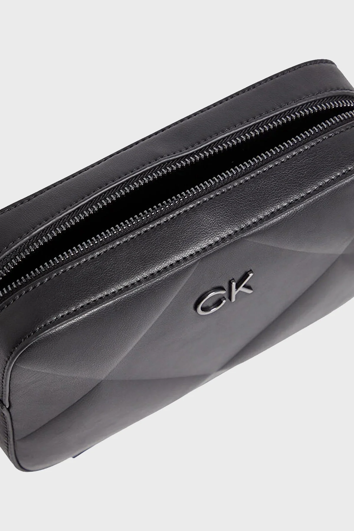 Calvin Klein Ayarlanabilir Omuz Askılı K60K610767BEH Bayan Çanta K60K610767 BEH SİYAH - 3
