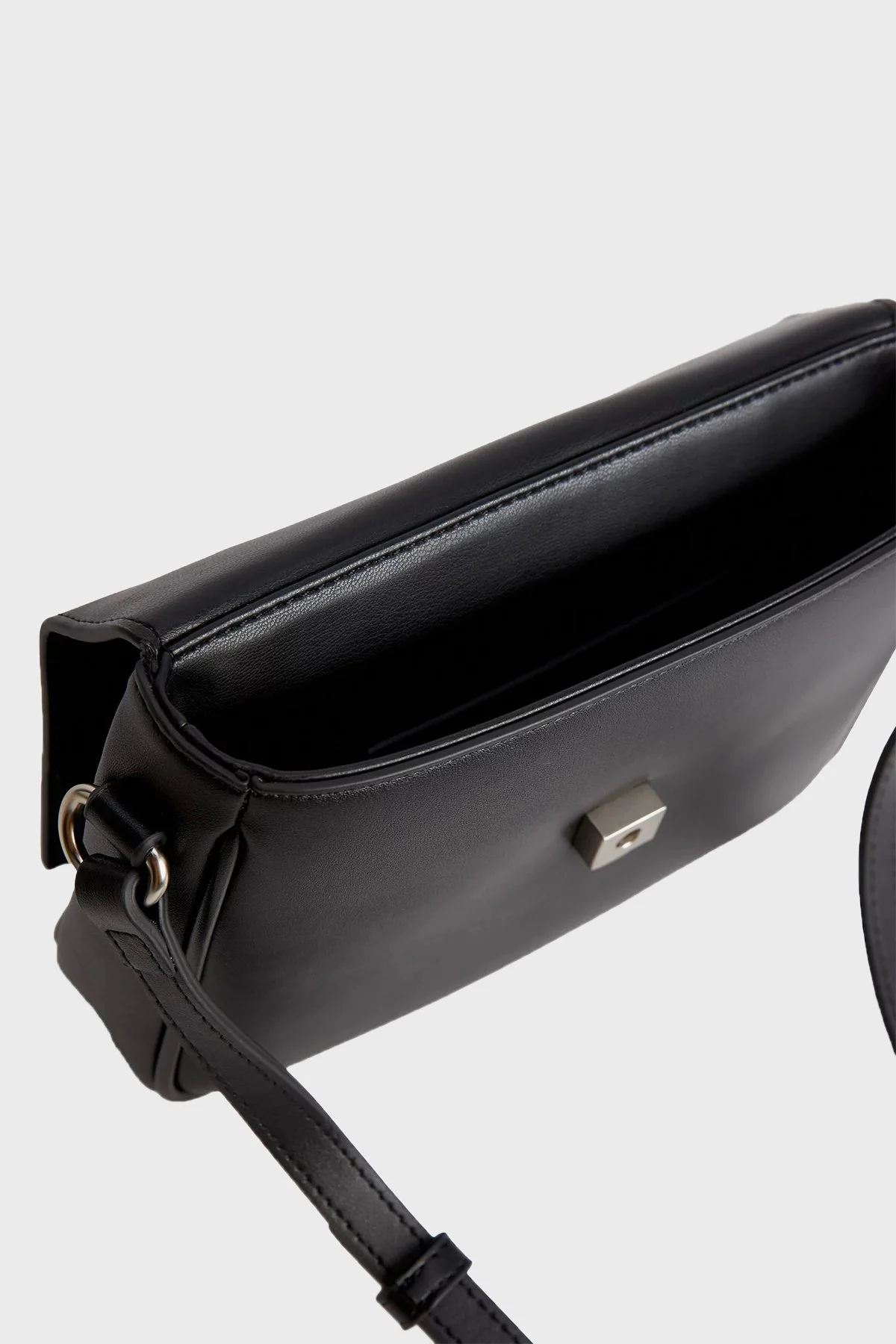 Calvin Klein Ayarlanabilir Omuz Askılı K60K6108290GJ Bayan Çanta K60K610829 0GJ SİYAH - 5