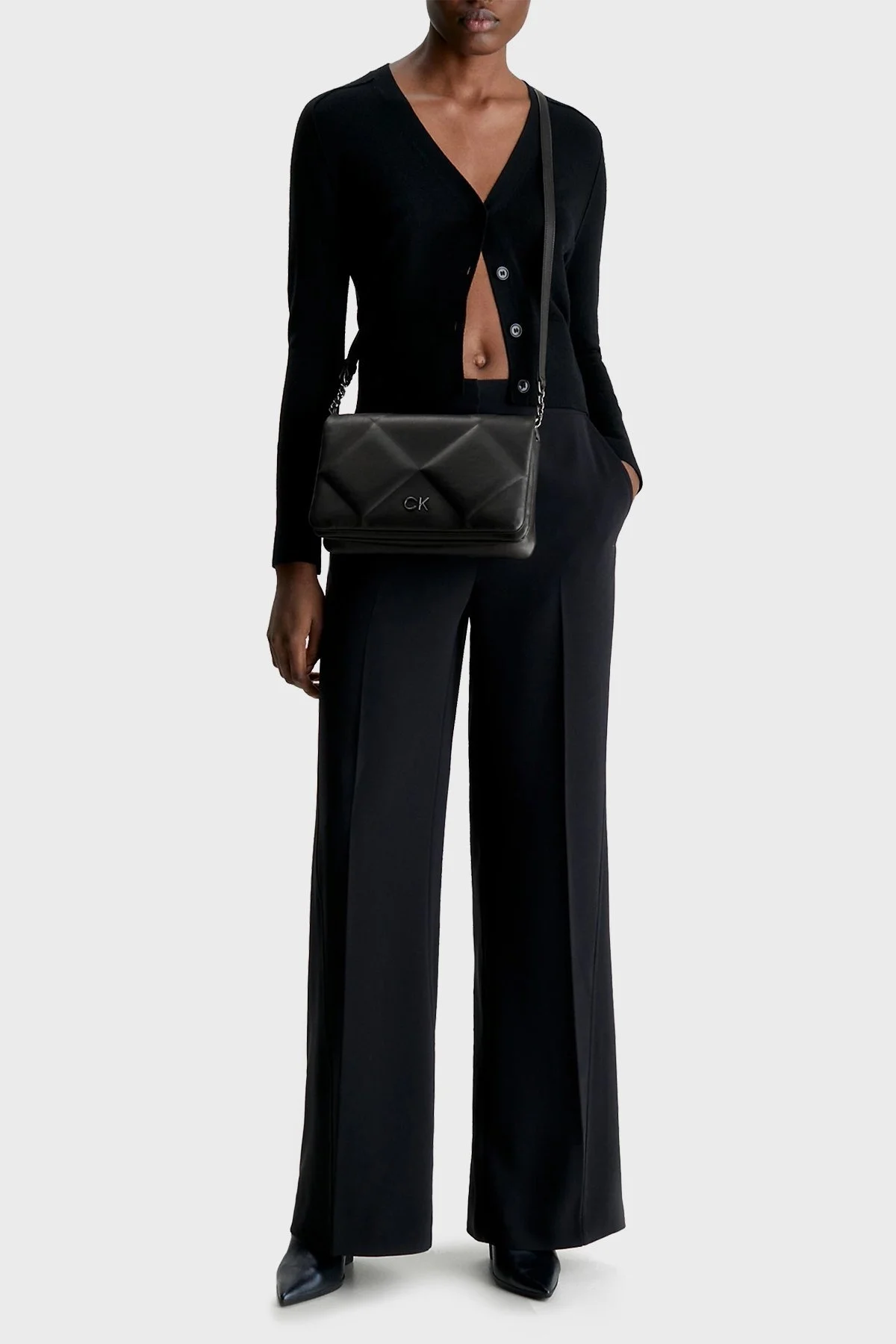 Calvin Klein Ayarlanabilir Omuz Askılı K60K611021BAX Bayan Çanta K60K611021 BAX SİYAH - 2