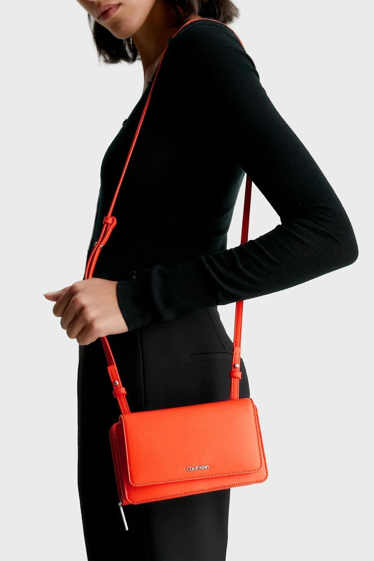 Calvin Klein Ayarlanabilir Omuz Askılı K60K611434SA3 Bayan Çanta K60K611434 SA3 TURUNCU - 2