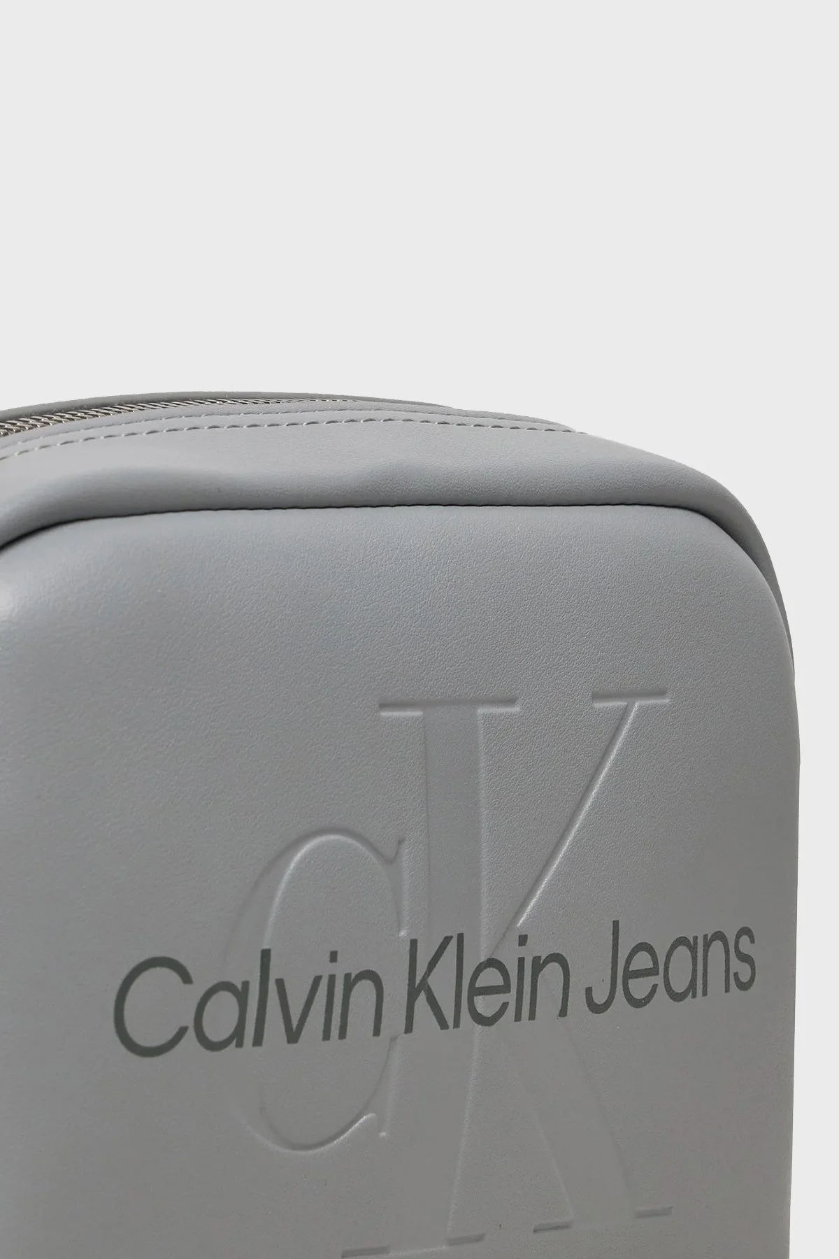 Calvin Klein Ayarlanabilir Uzatma Askılı K60K612220CI1 Bayan Çanta K60K612220 CI1 GRİ - 5