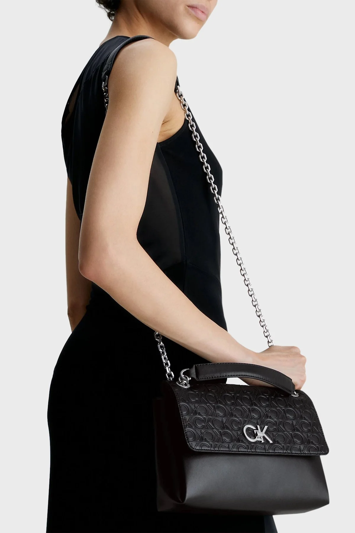 Calvin Klein Ayarlanabilir Zincir Omuz Askılı Logolu Suni Deri K60K611533BAX Bayan Çanta K60K611533 BAX SİYAH - 4