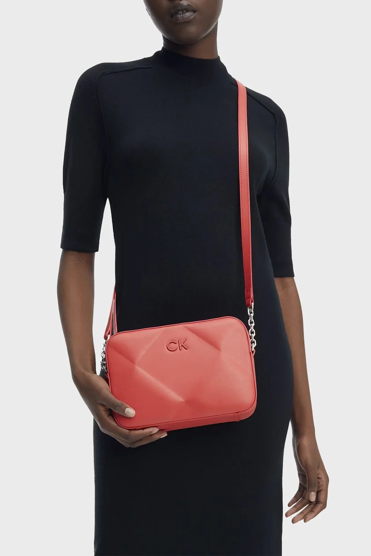 Calvin Klein Bayan Çanta K60K610767 XAD KIRMIZI - 2