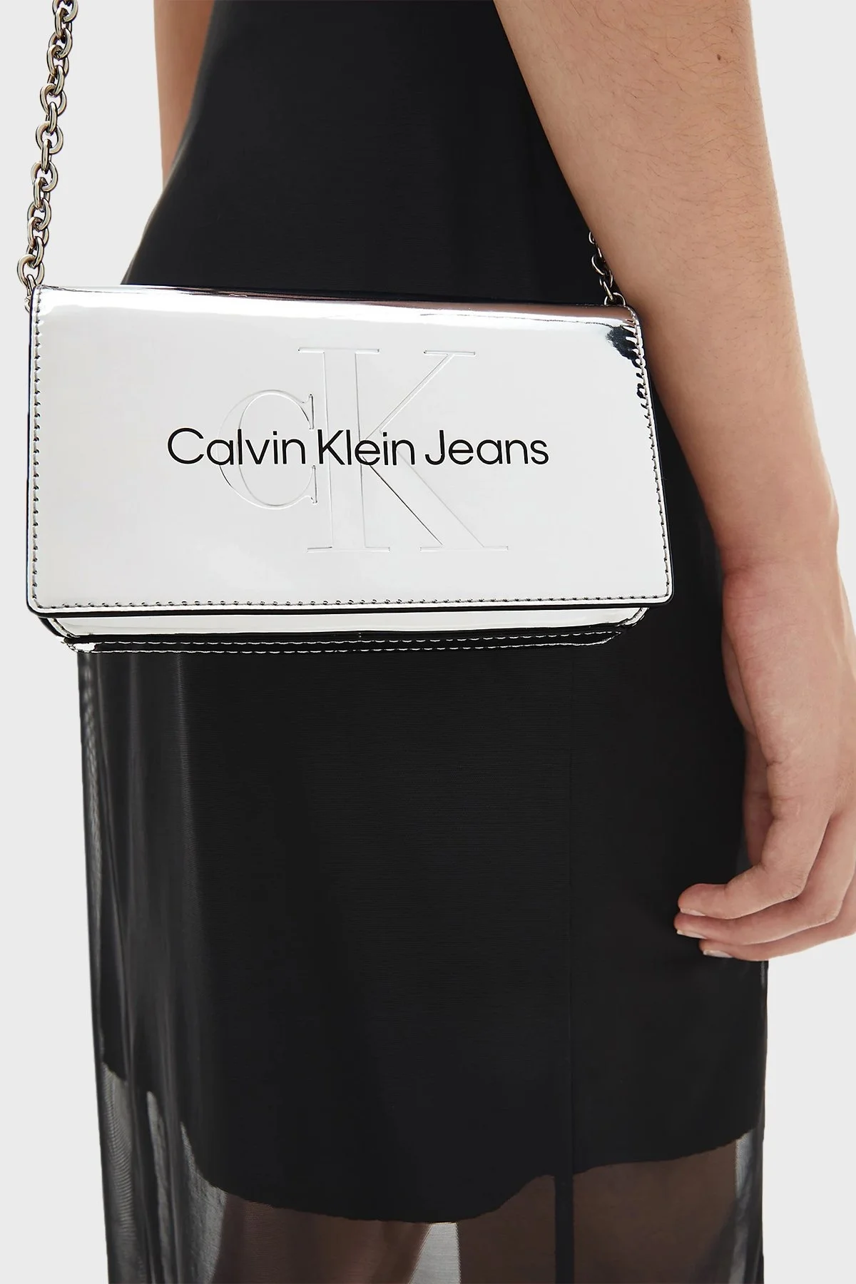 Calvin Klein Aynalı Zincir Askılı Bayan Çanta K60K610406 01O GÜMÜŞ - 2
