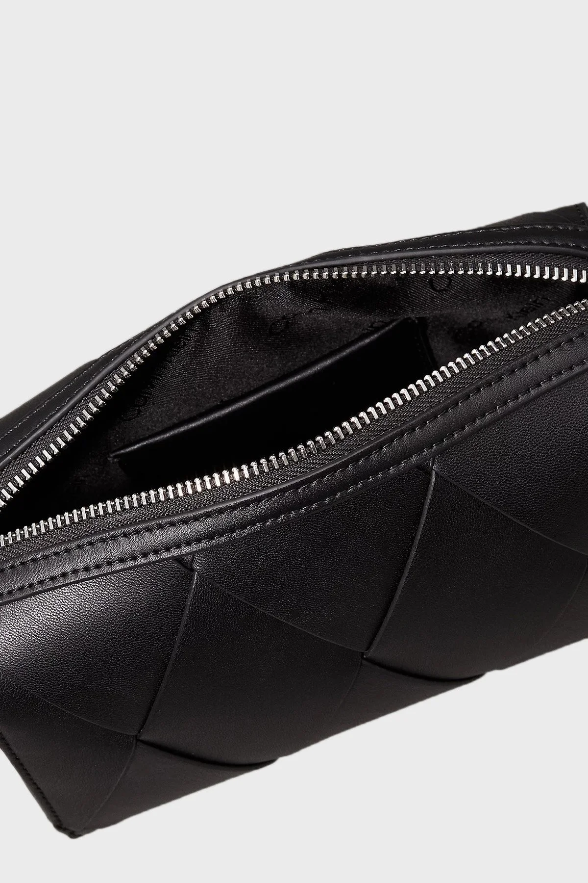 Calvin Klein Baklava Desenli Ayarlanabilir Askılı K60K613002BEH Bayan Çanta K60K613002 BEH SİYAH - 12