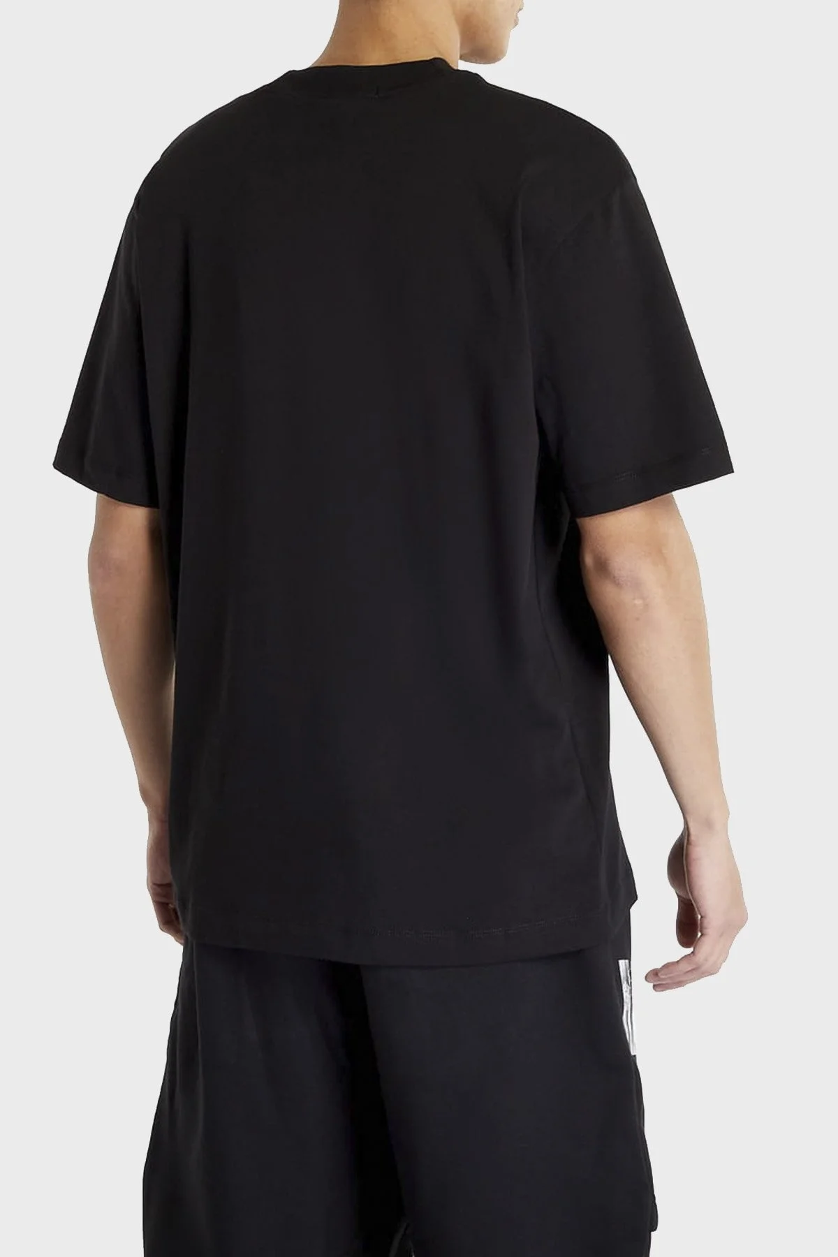 Calvin Klein Baskılı Bisiklet Yaka Organik Pamuklu Relaxed Fit Erkek T Shirt J30J322868 BEH SİYAH - 3