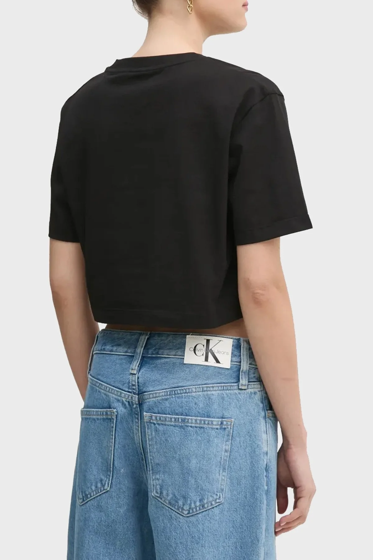 Calvin Klein Baskılı Pamuklu Oversize Fit Yuvarlak Yaka Crop J20J225578BEH Bayan T Shirt J20J225578 BEH SİYAH - 8