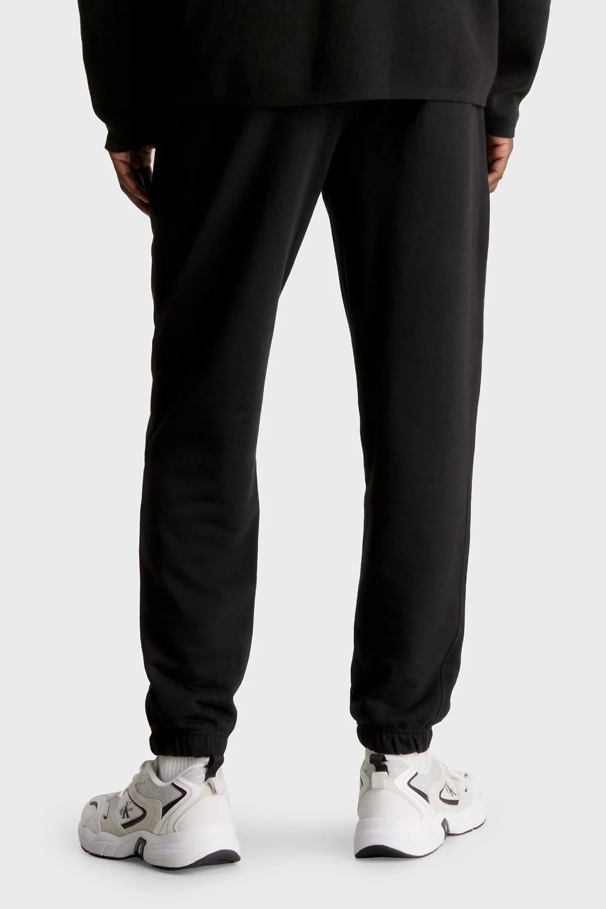 Calvin Klein Belden Bağlamalı Pamuklu Regular Fit Jogger J30J324739BEH Erkek Pantolon J30J324739 BEH SİYAH - 2