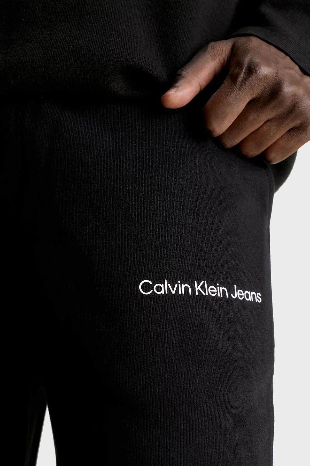 Calvin Klein Belden Bağlamalı Pamuklu Regular Fit Jogger J30J324739BEH Erkek Pantolon J30J324739 BEH SİYAH - 4