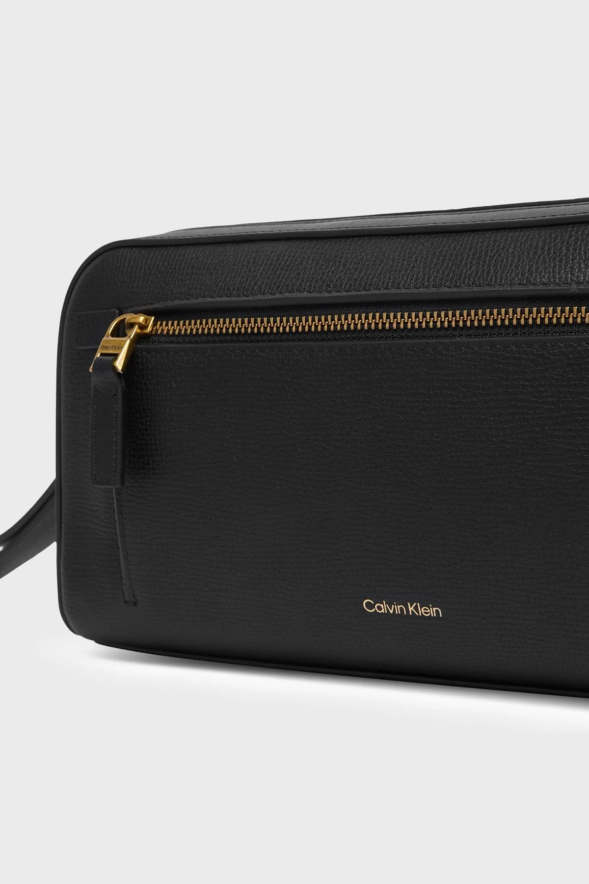 Calvin Klein Bilek Askılı Deri LV04D1323GUB1 Erkek Traş Çantası LV04D1323G UB1 Siyah - 4