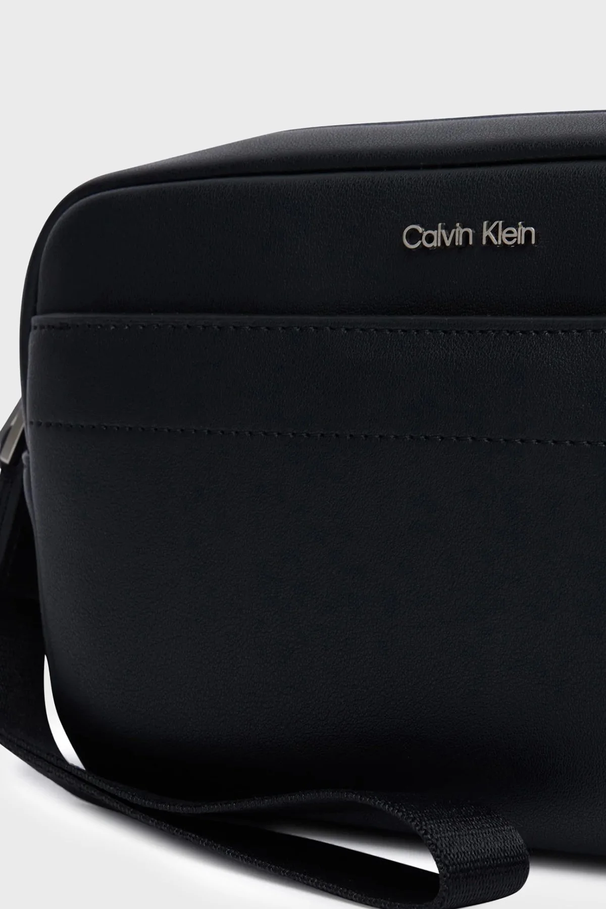 Calvin Klein Bilek Askılı LV04D1277GUB1 Erkek Traş Çantası LV04D1277G UB1 Siyah - 3
