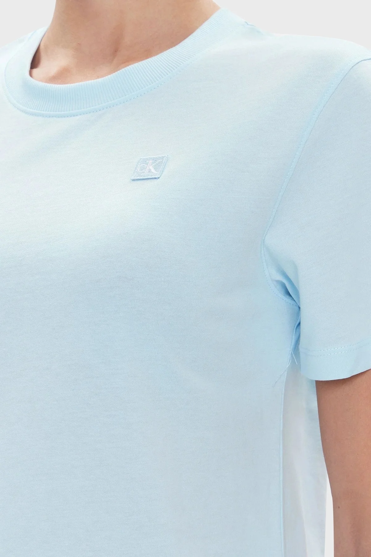 Calvin Klein Bisiklet Yaka % 100 Pamuk Regular Fit J20J223226CYR Bayan T Shirt J20J223226 CYR AÇIK MAVİ - 5