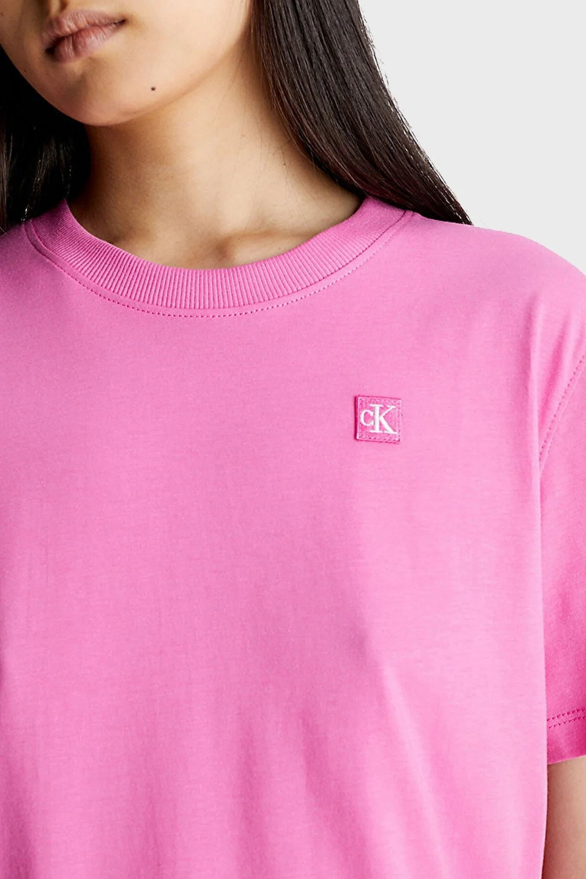 Calvin Klein Bisiklet Yaka % 100 Pamuk Regular Fit J20J223226TO5 Bayan T Shirt J20J223226 TO5 PEMBE - 3