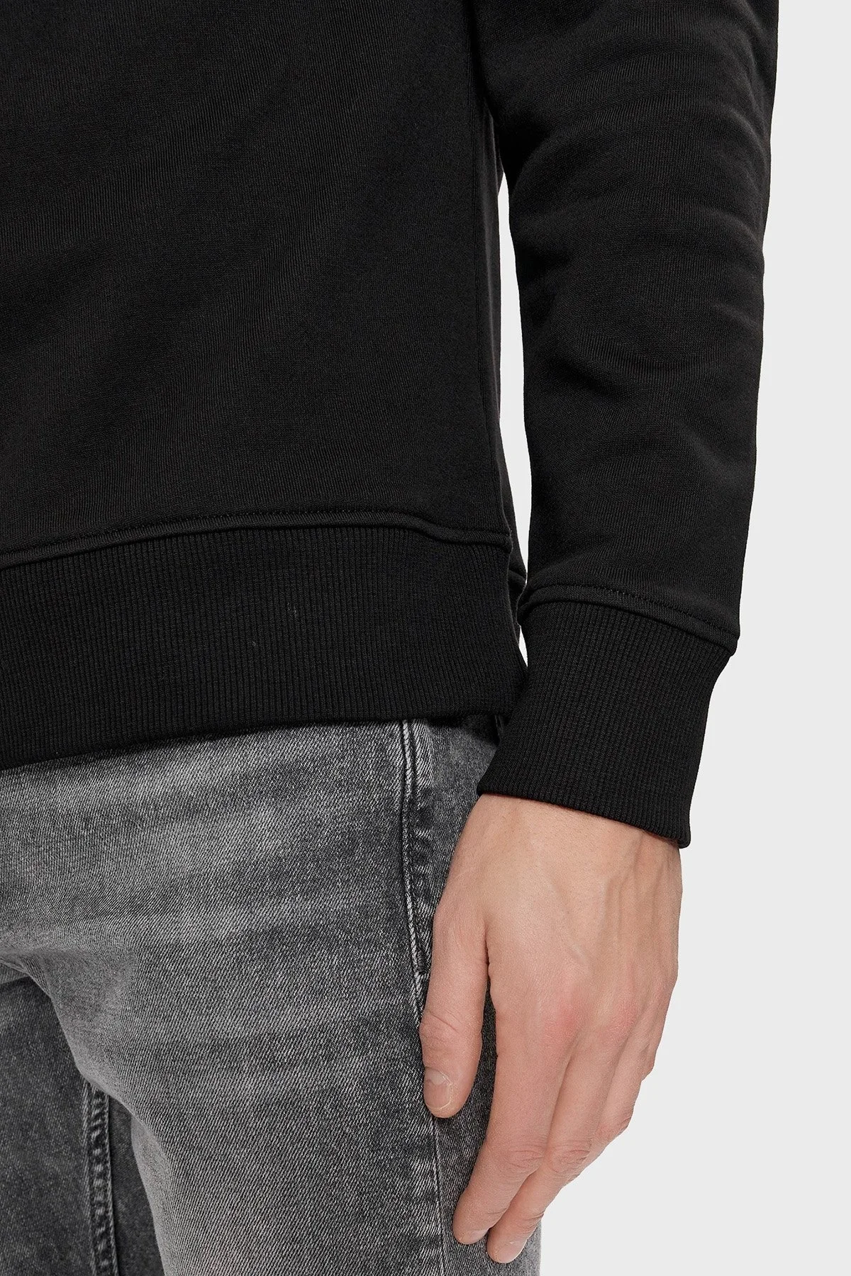 Calvin Klein Bisiklet Yaka % 100 Pamuk Regular Fit J30J324624BEH Erkek Sweat J30J324624 BEH SİYAH - 5