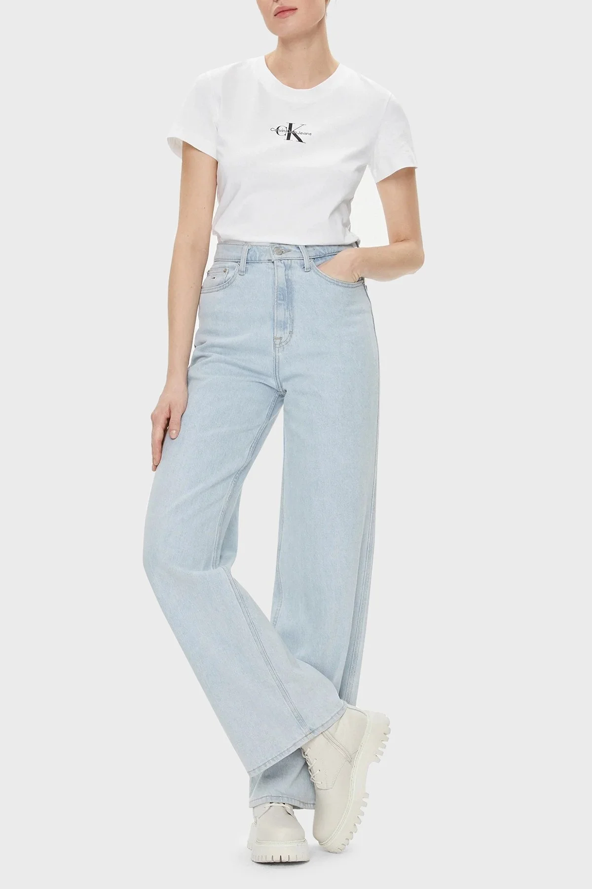 Calvin Klein Bisiklet Yaka % 100 Pamuk Slim Fit J20J222564YAF Bayan T Shirt J20J222564 YAF BEYAZ - 2