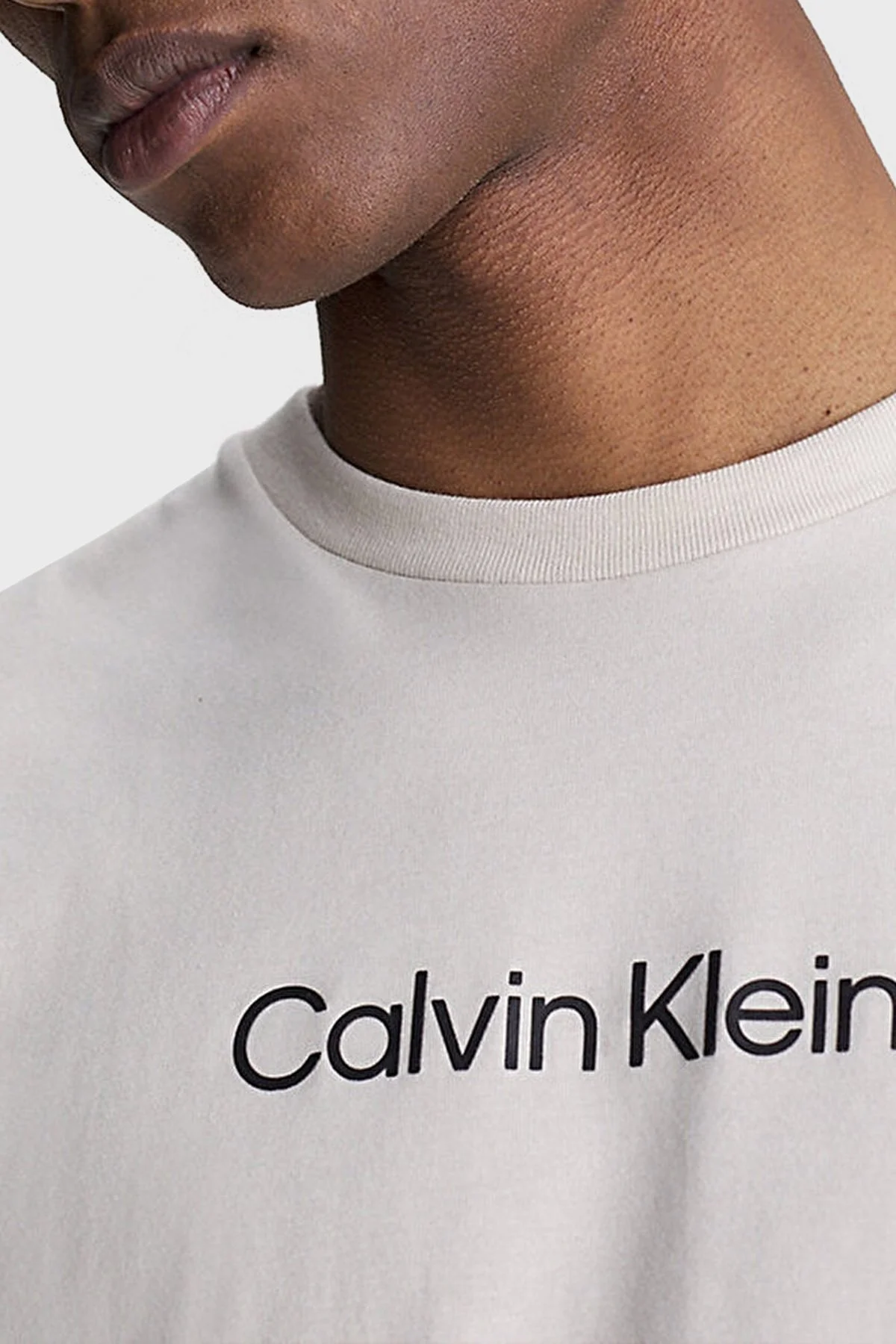 Calvin Klein Bisiklet Yaka Pamuklu Regular Fit K10K111346ACE Erkek T Shirt K10K111346 ACE BEJ - 4