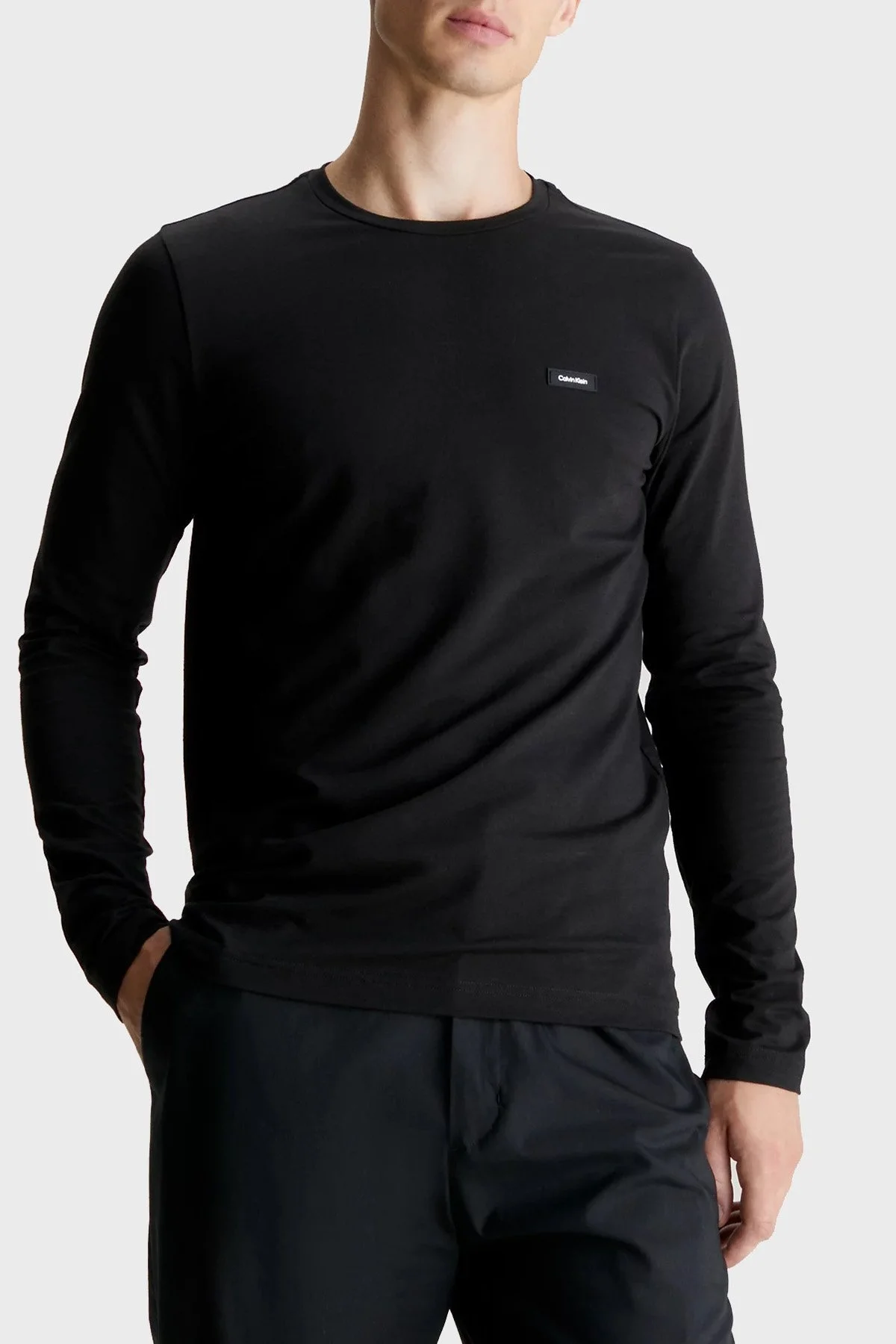 Calvin Klein Bisiklet Yaka Pamuklu Uzun Kollu Slim Fit K10K112725BEH Erkek T Shirt K10K112725 BEH SİYAH - 1