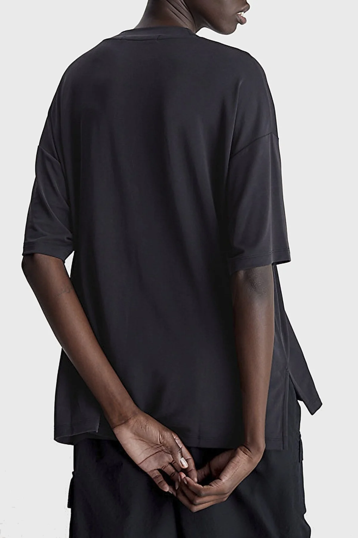 Calvin Klein Boyfriend Bisiklet Yaka J20J223279BEH Bayan T Shirt J20J223279 BEH SİYAH - 2