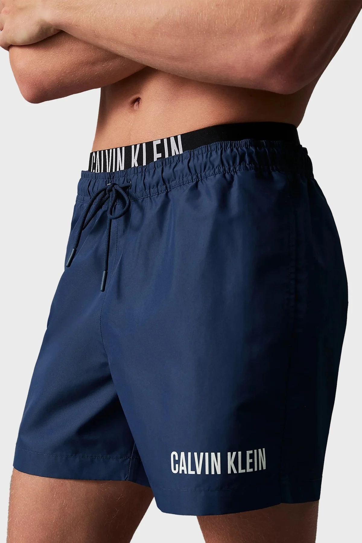 Calvin Klein Çift Bel Detaylı Deniz Şortu Belden Bağlamalı KM0KM00992C7E Erkek Mayo Short KM0KM00992 C7E LACİVERT - 4