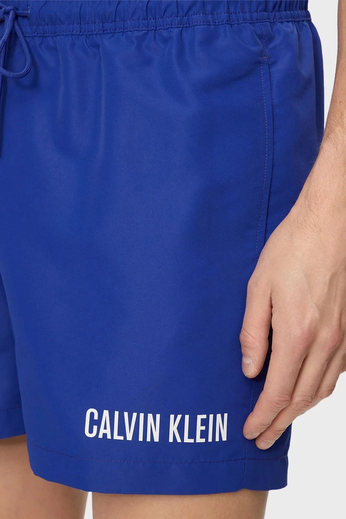 Calvin Klein Çift Bel Detaylı Deniz Şortu Belden Bağlamalı KM0KM00992C7N Erkek Mayo Short KM0KM00992 C7N SAKS - 9