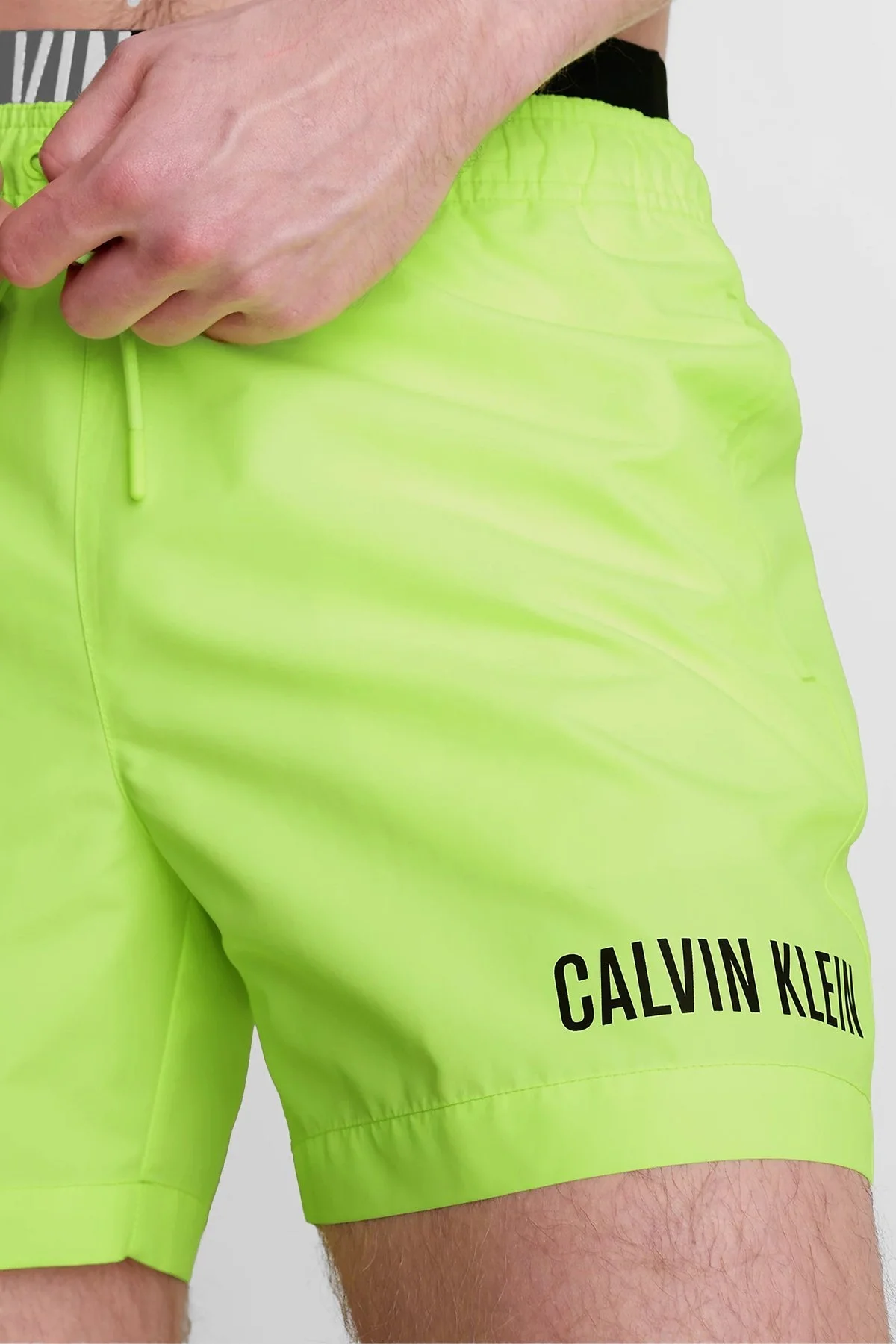 Calvin Klein Çift Bel Detaylı Deniz Şortu Belden Bağlamalı KM0KM00992M0T Erkek Mayo Short KM0KM00992 M0T FISTIK YEŞİL - 3