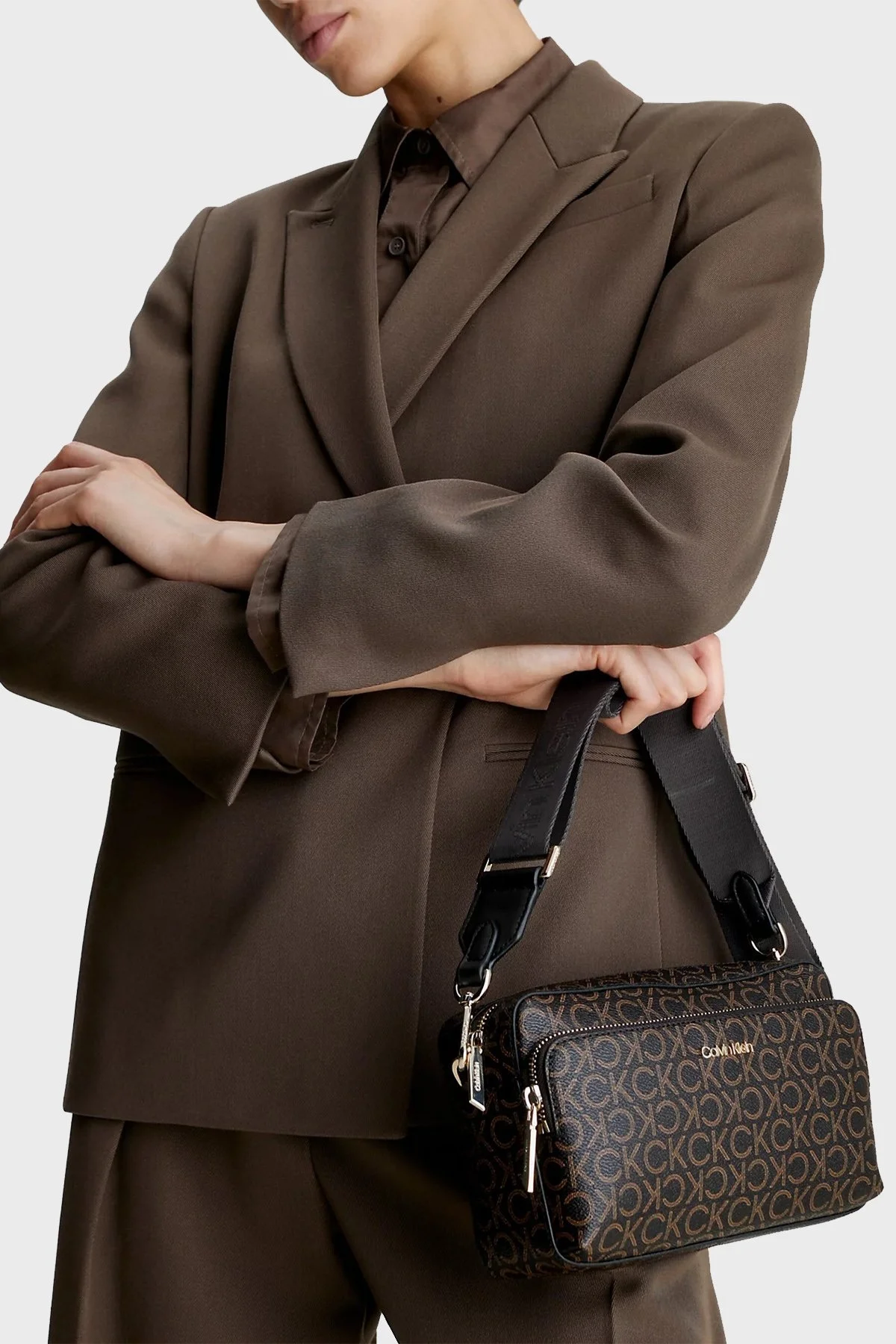 Calvin Klein Çıkarılabilir Ayarlanabilir Omuz Askılı Logolu K60K6112840HD Bayan Çanta K60K611284 0HD KAHVE - 3