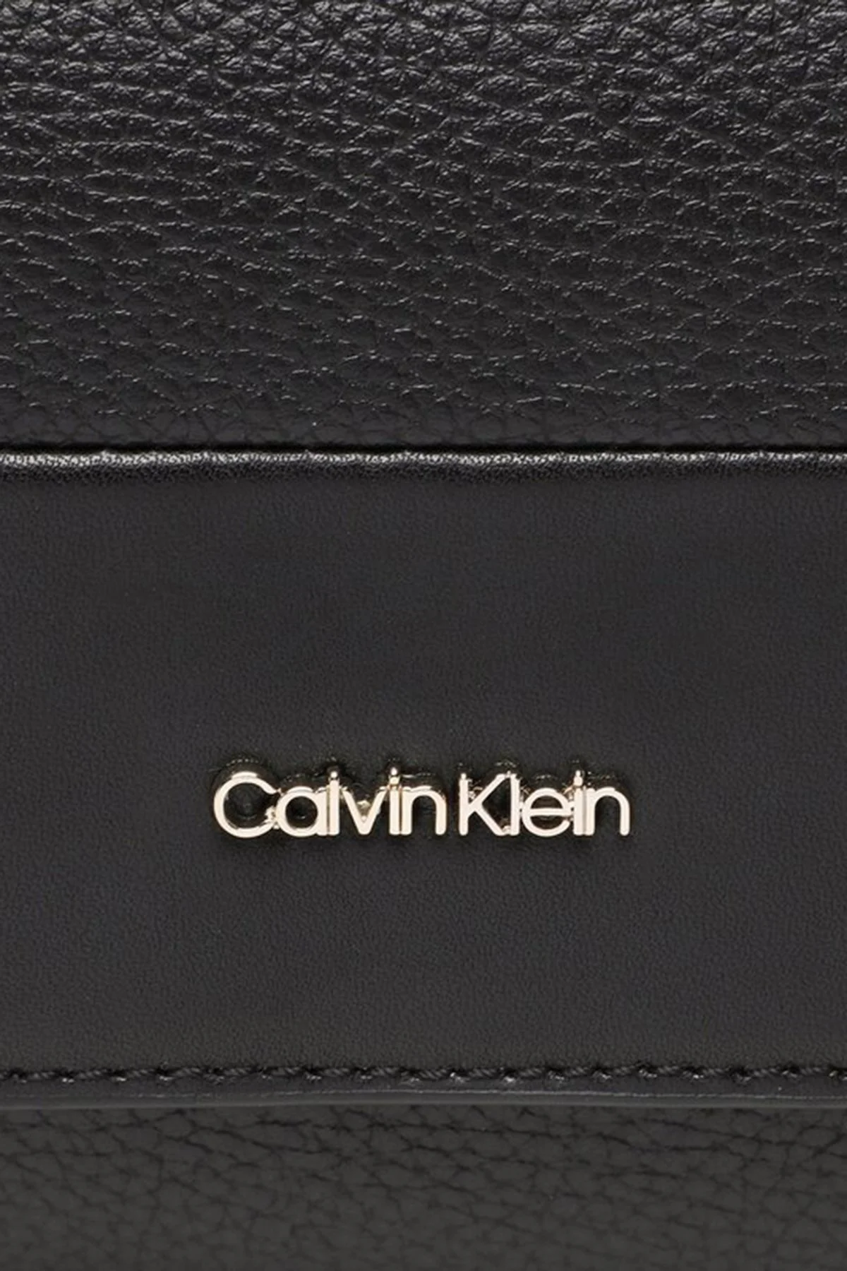Calvin Klein Çıkarılabilir Çapraz Askılı K60K610437BAX Bayan Çanta K60K610437 BAX SİYAH - 3